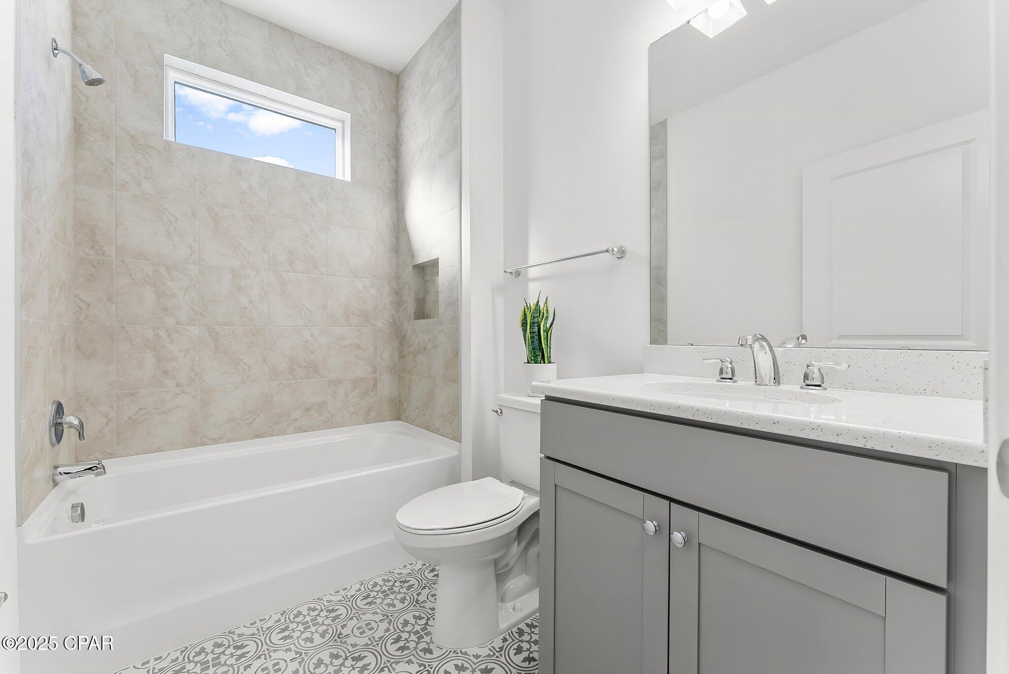 8752 Coral Reef Way