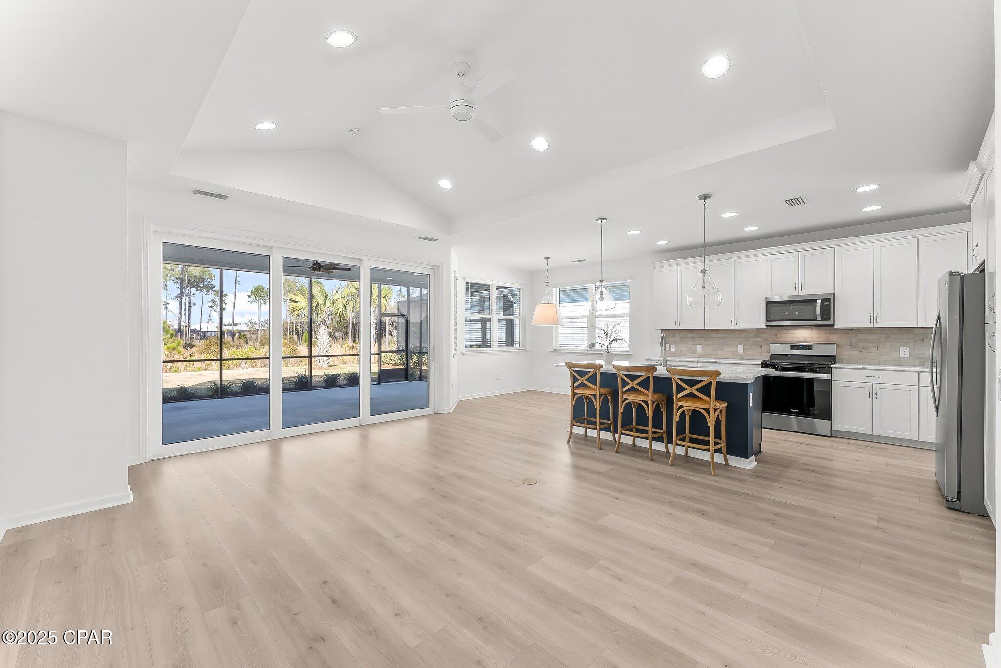 8752 Coral Reef Way