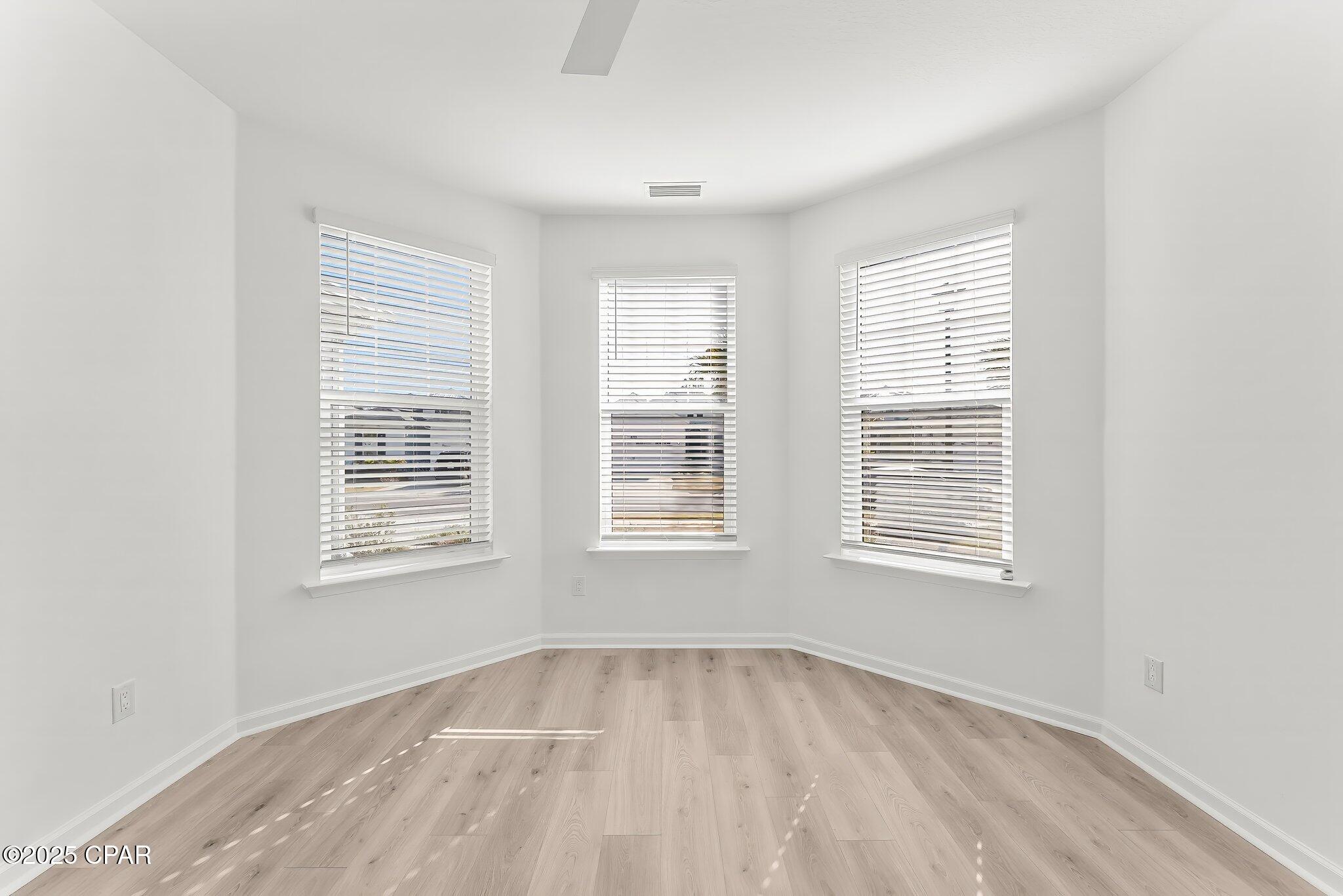 8752 Coral Reef Way