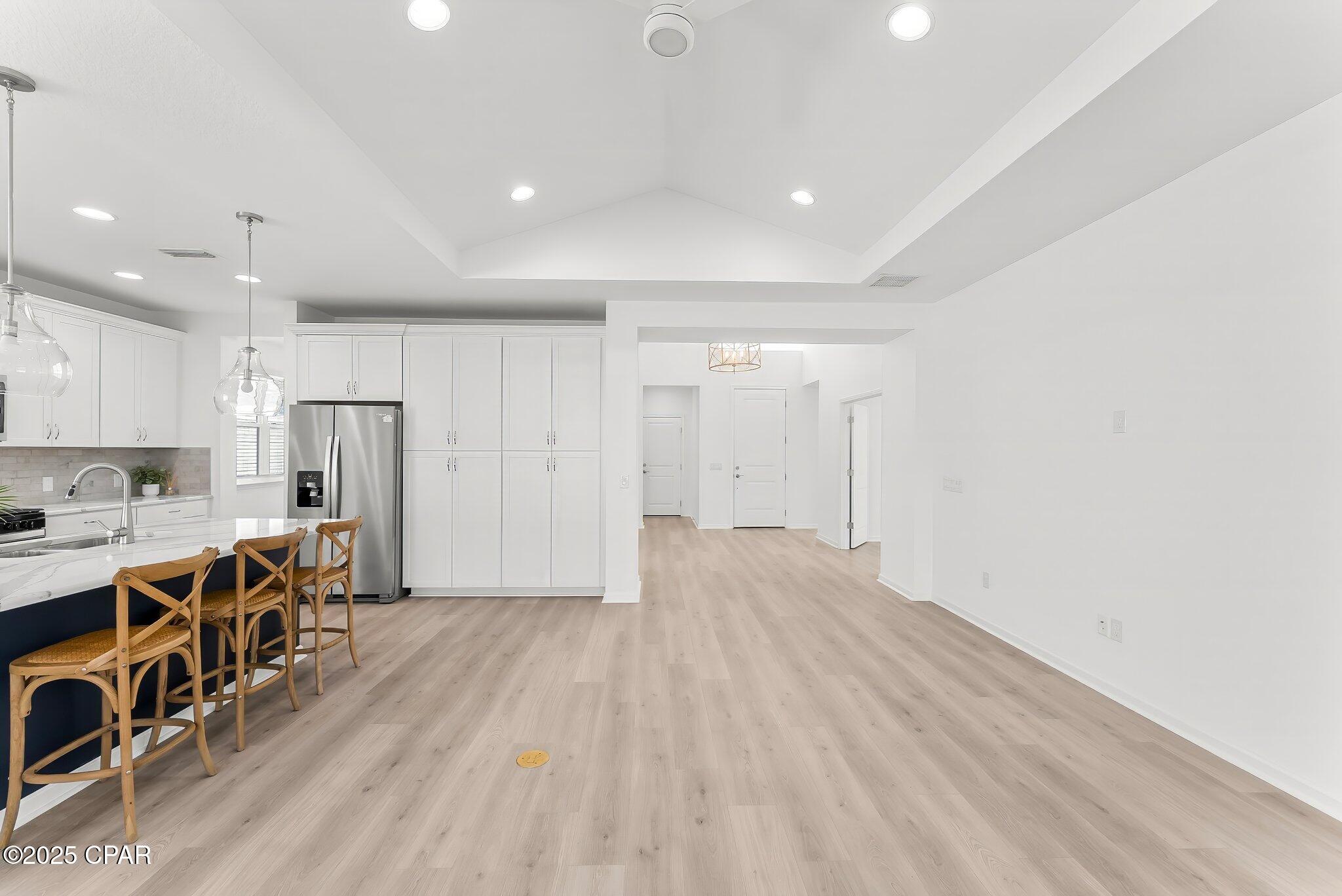 8752 Coral Reef Way