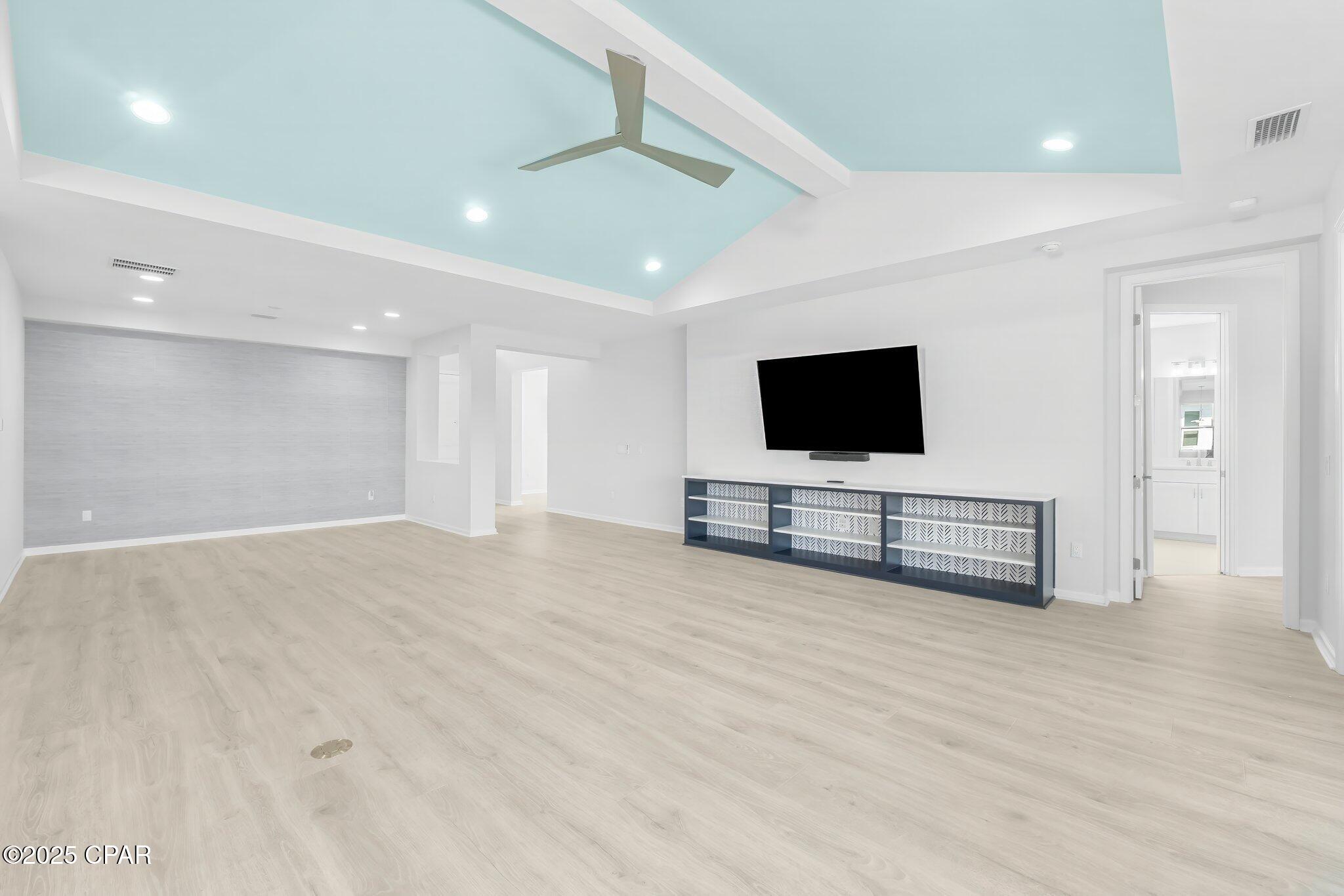 8486 Island Breeze Avenue