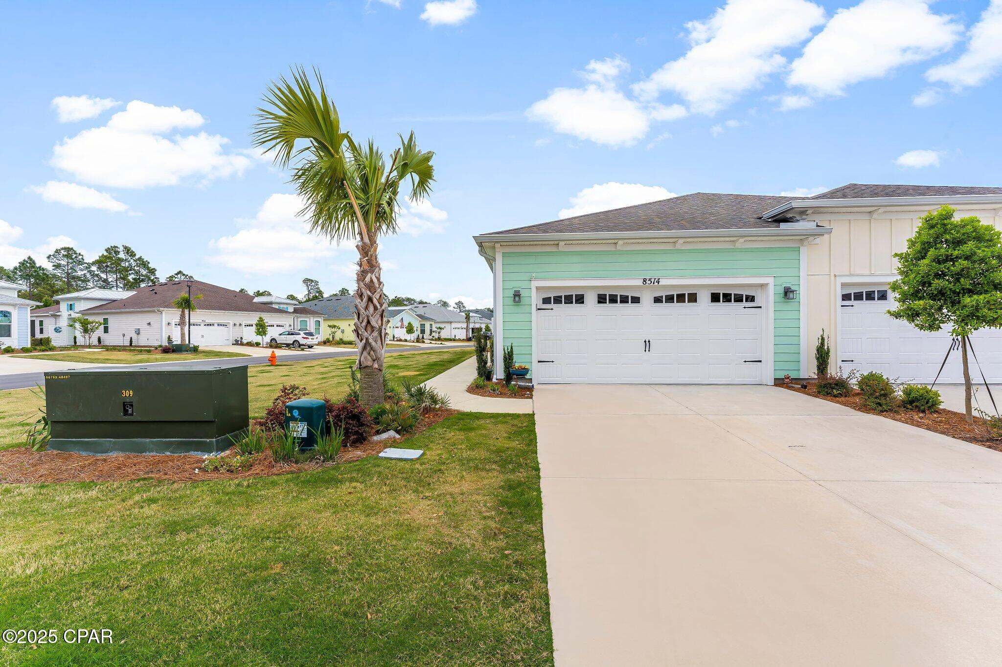 8514 Hammock Lane