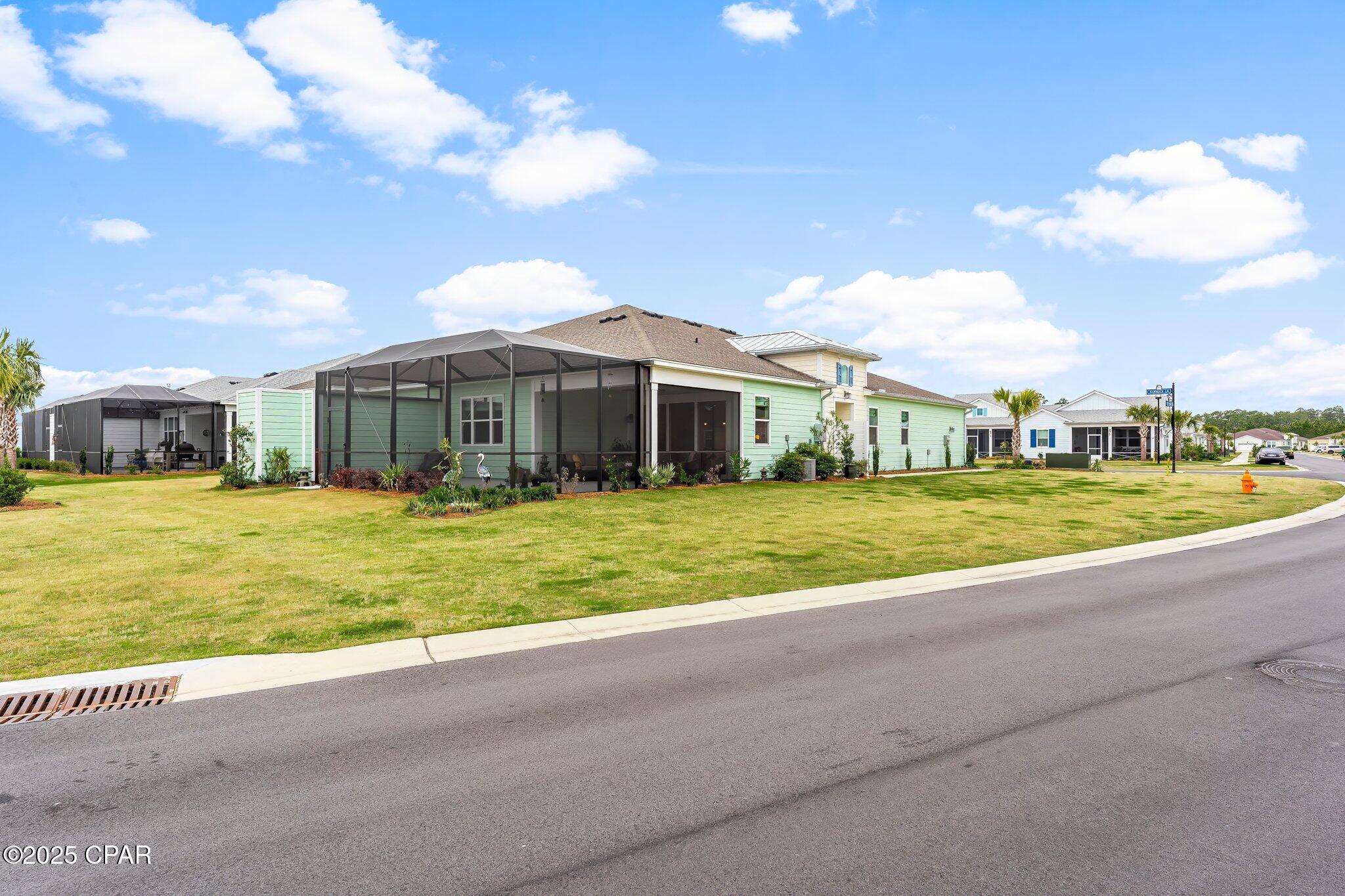 8514 Hammock Lane