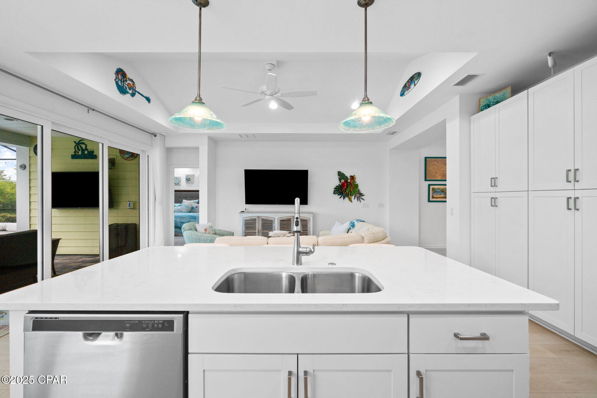 8406 Island Breeze Avenue