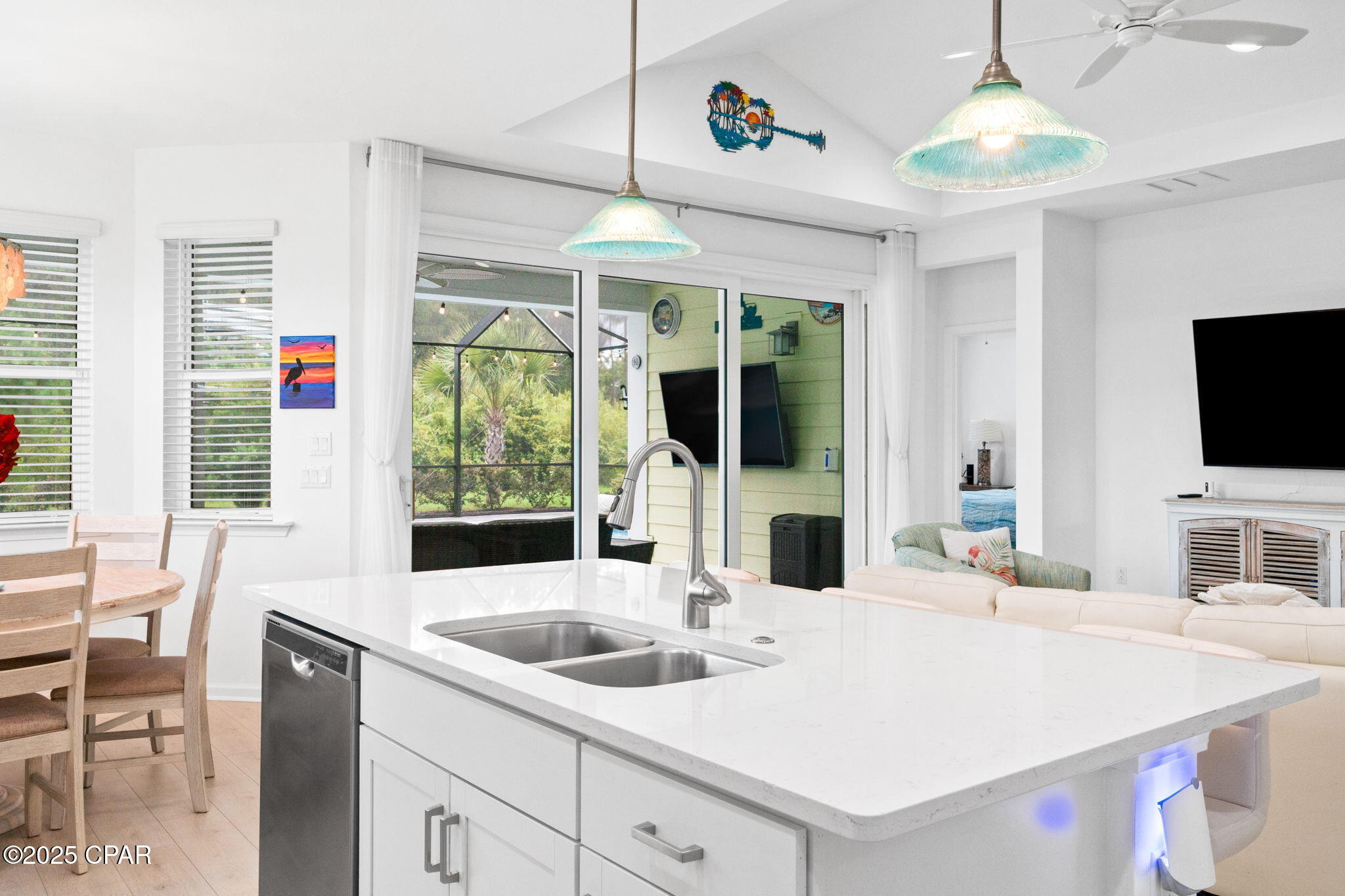 8406 Island Breeze Avenue