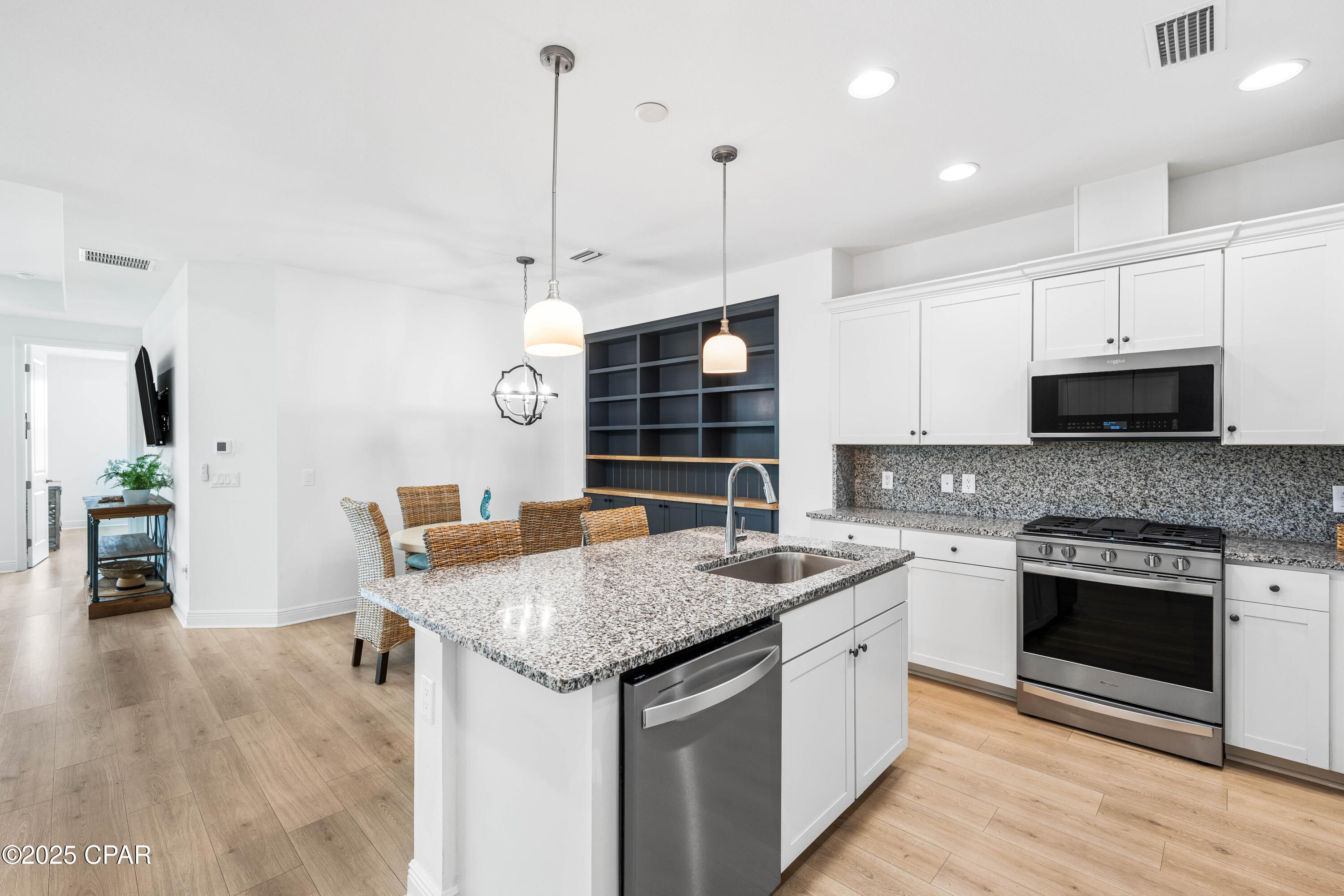 8570 Island Breeze Avenue