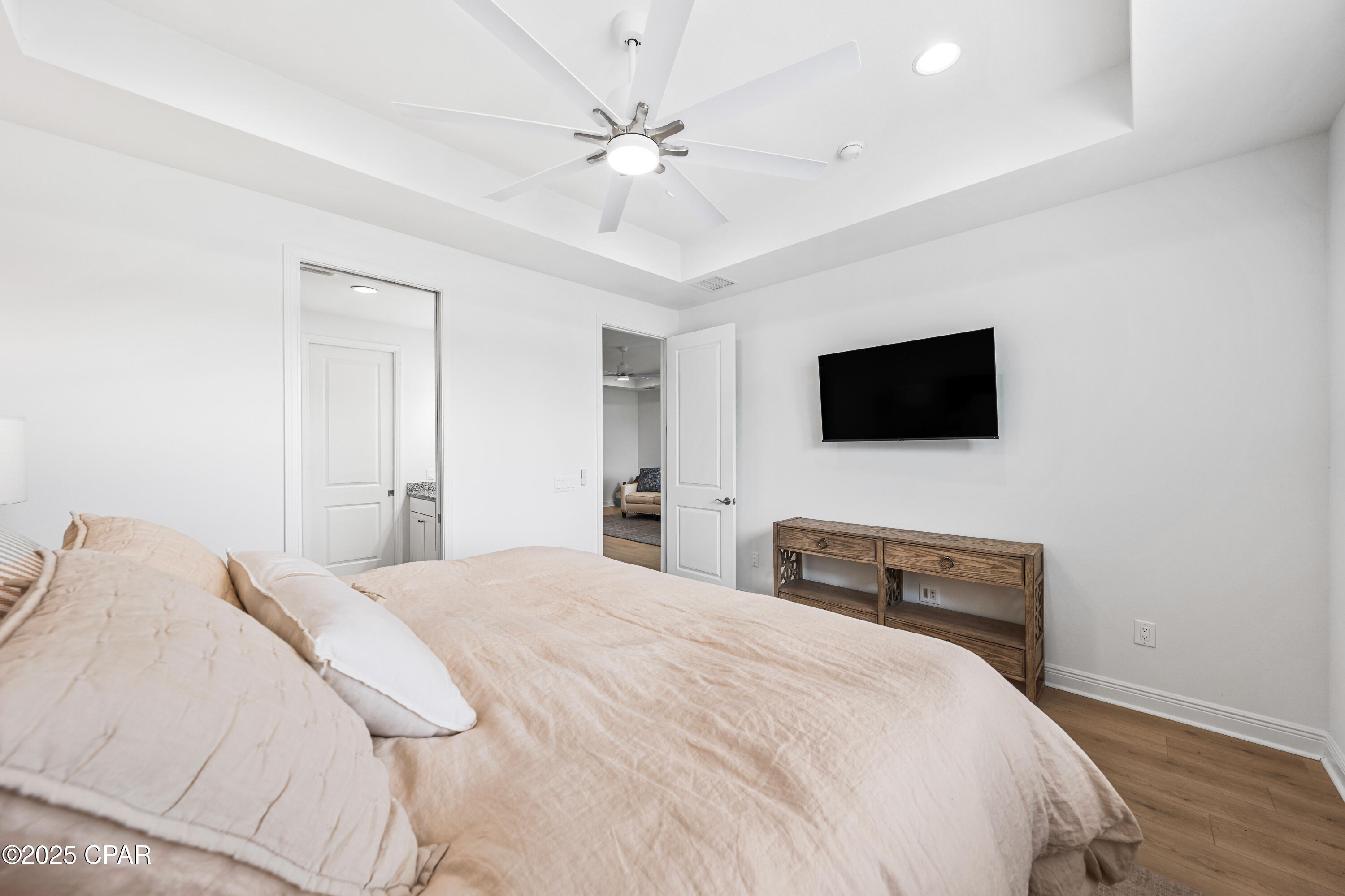 8570 Island Breeze Avenue