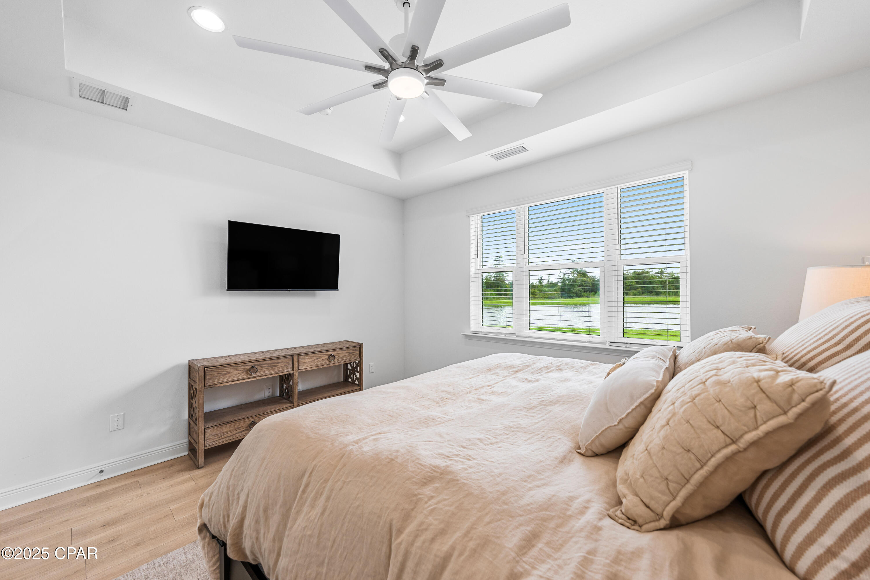 8570 Island Breeze Avenue