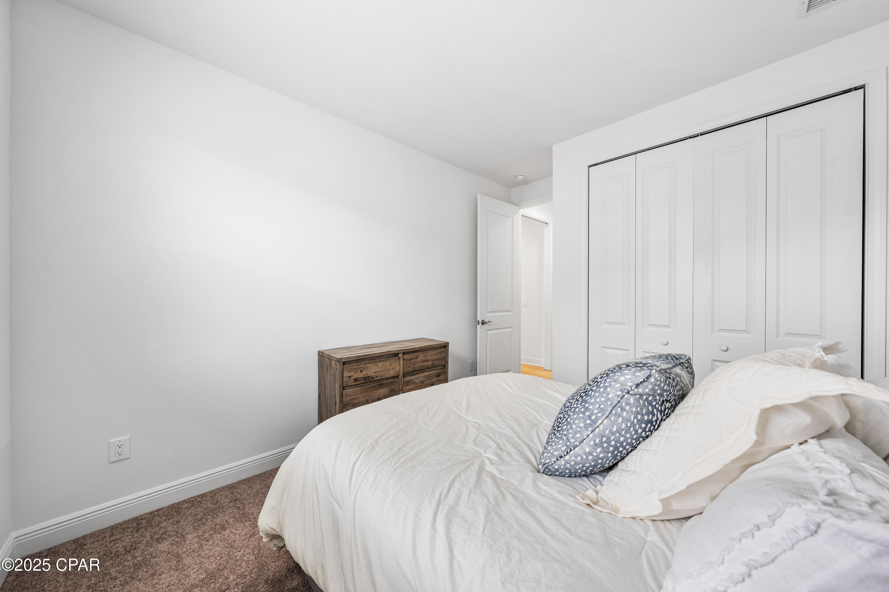 8570 Island Breeze Avenue