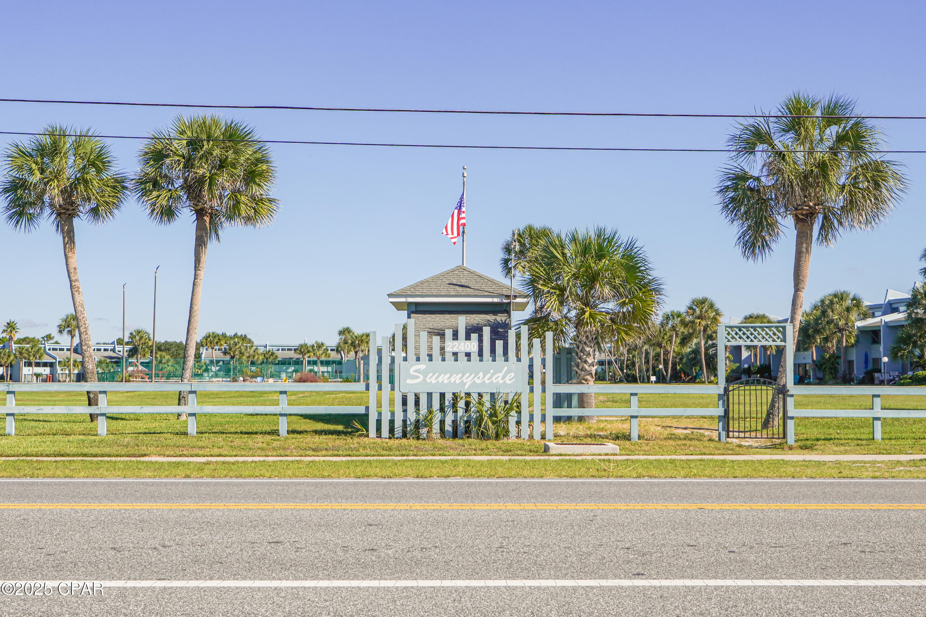 22400 Front Beach Road, 28