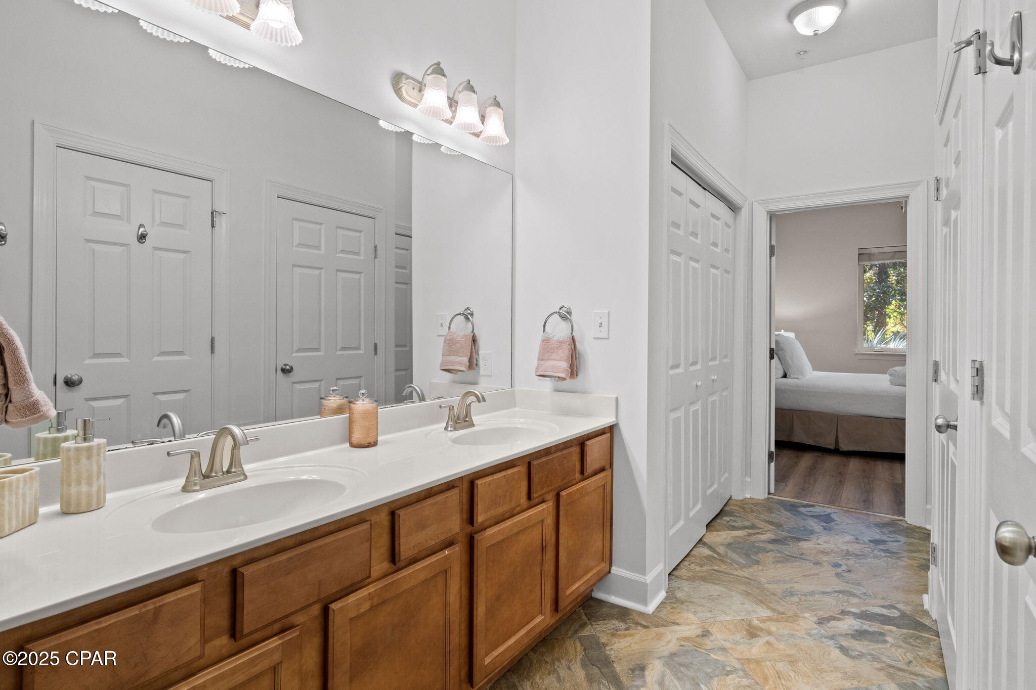 231 Somerset Bridge Road, 2101