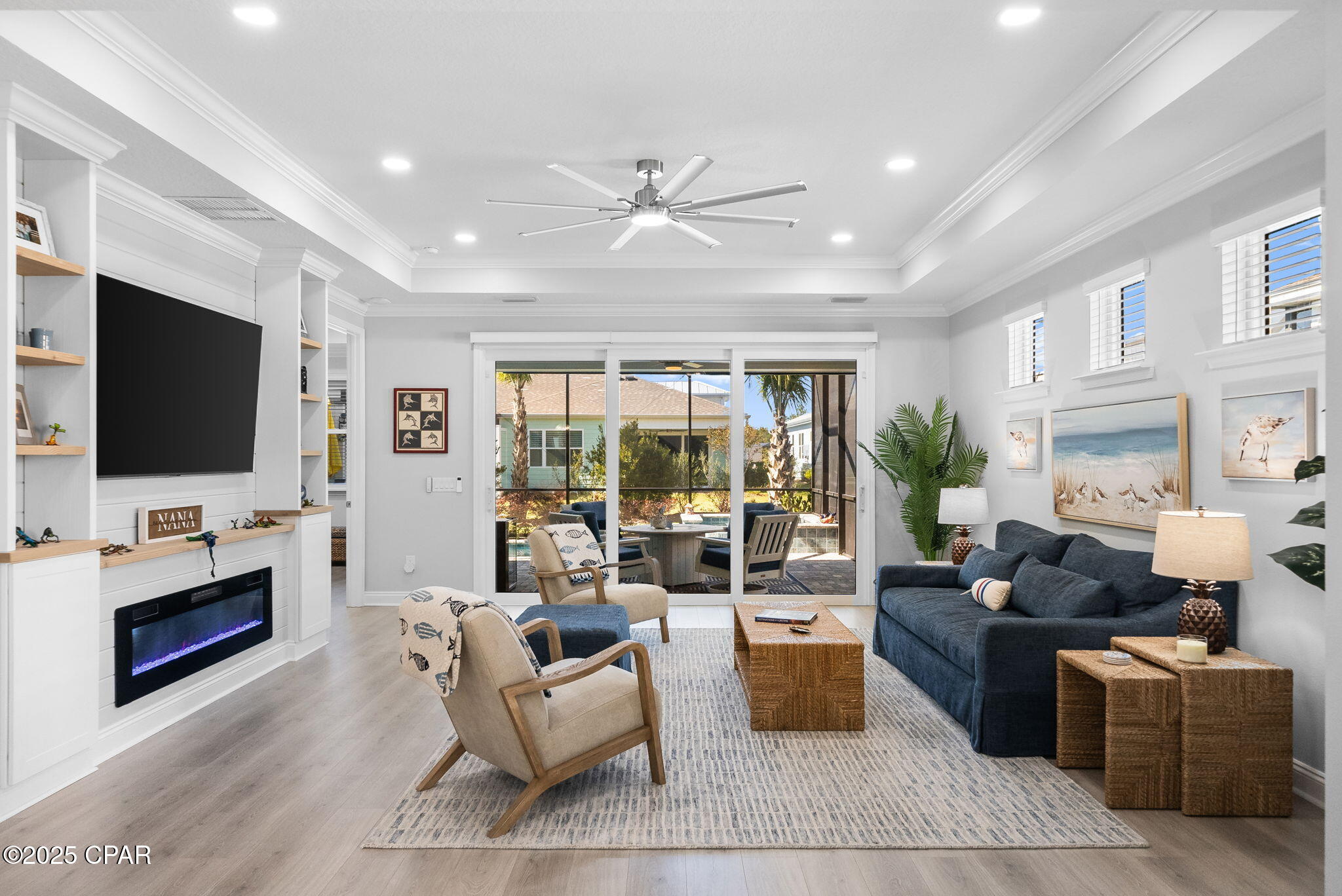 8408 Hang Loose Court