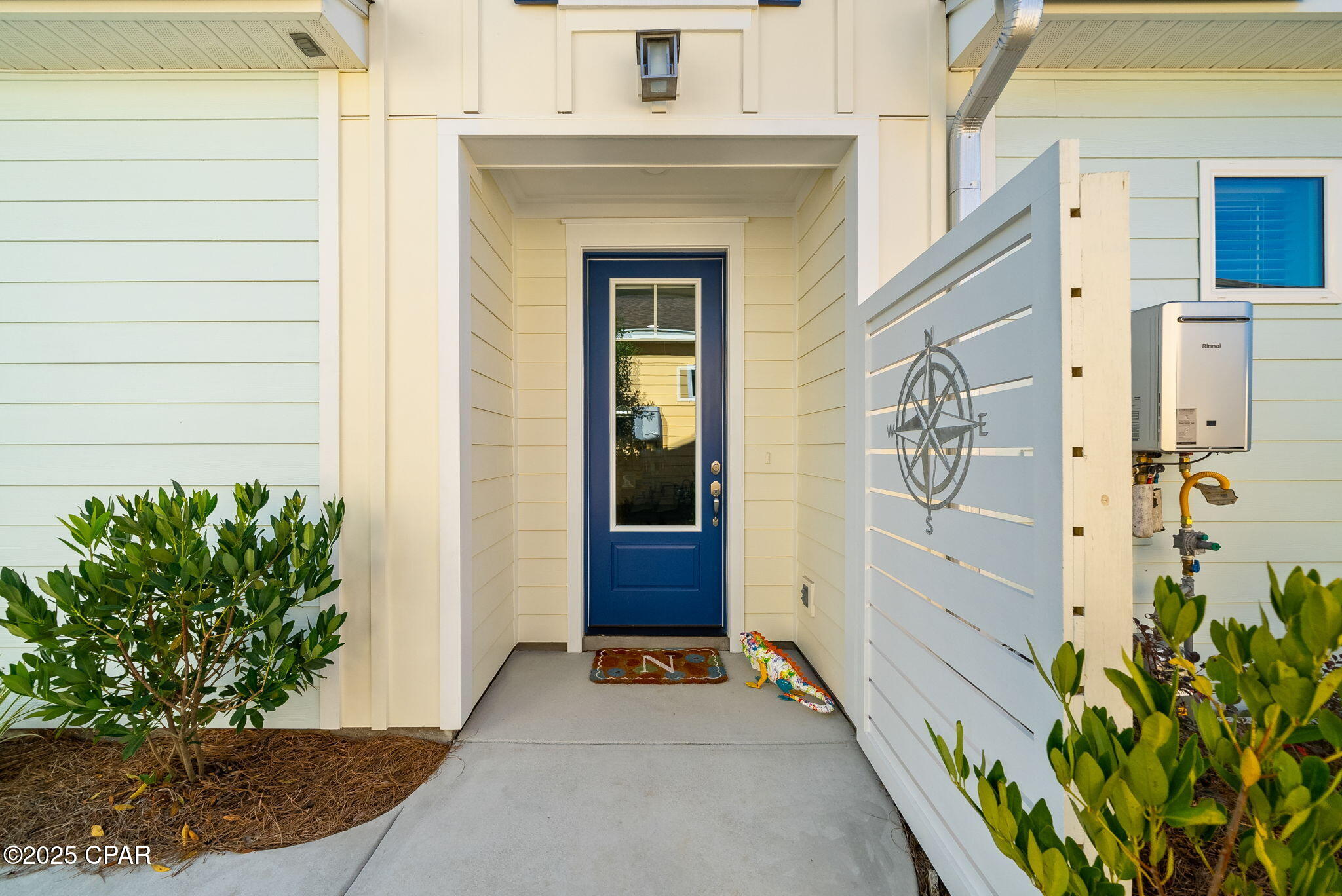 8408 Hang Loose Court