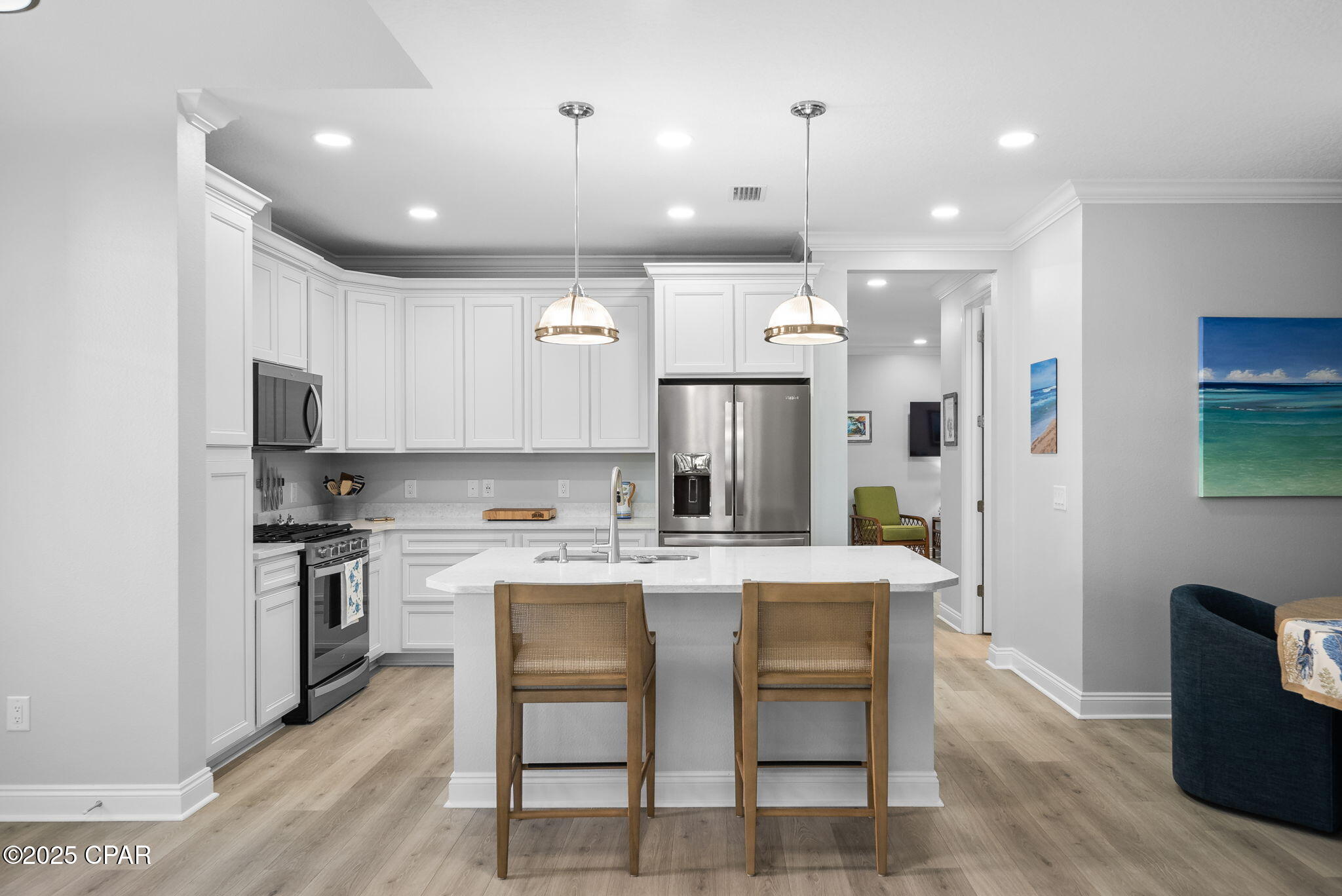 8408 Hang Loose Court