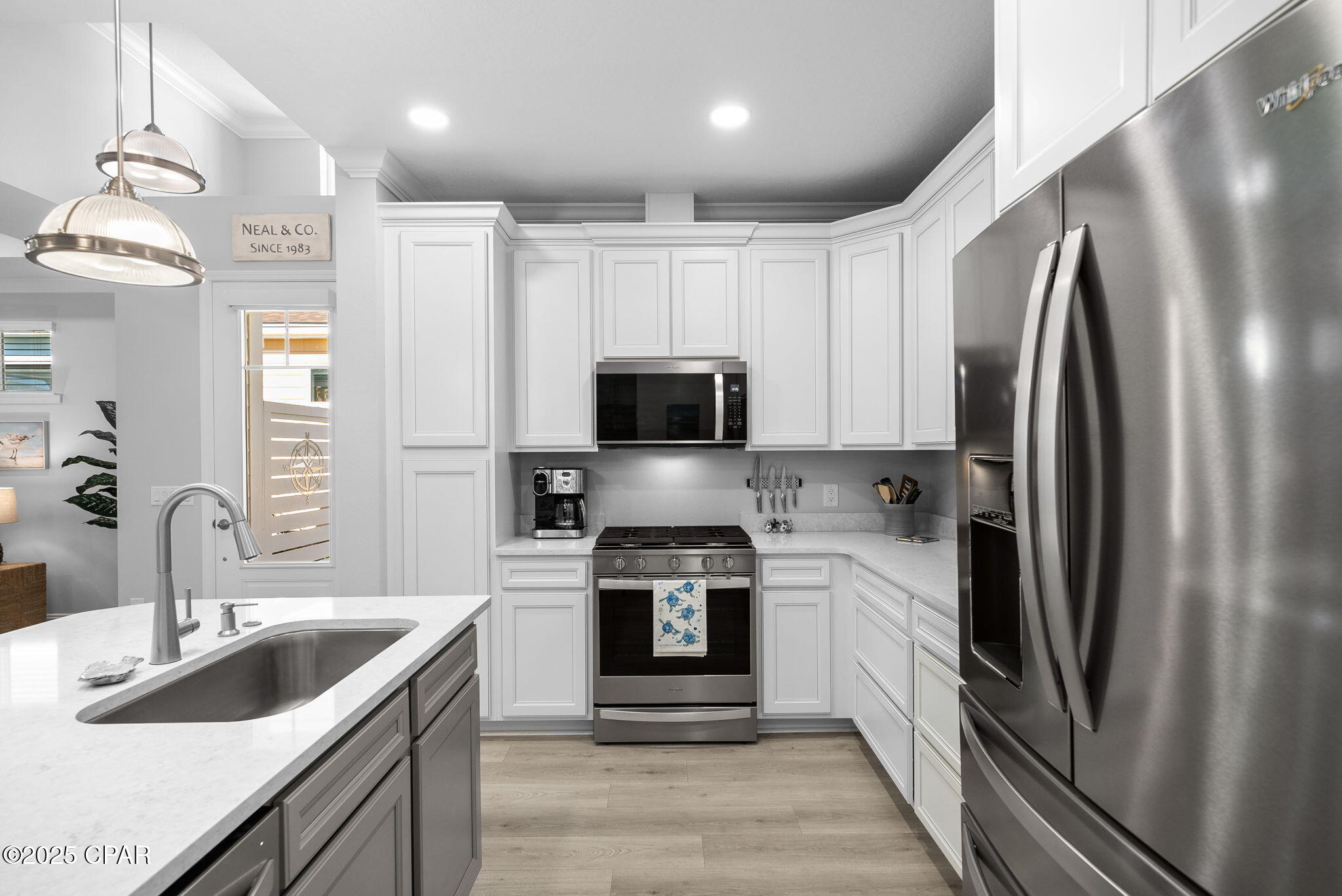 8408 Hang Loose Court