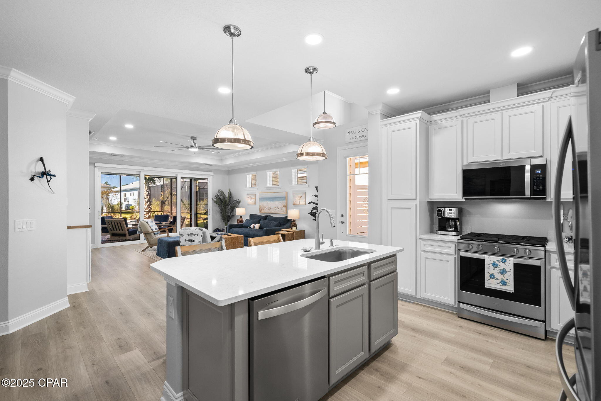 8408 Hang Loose Court