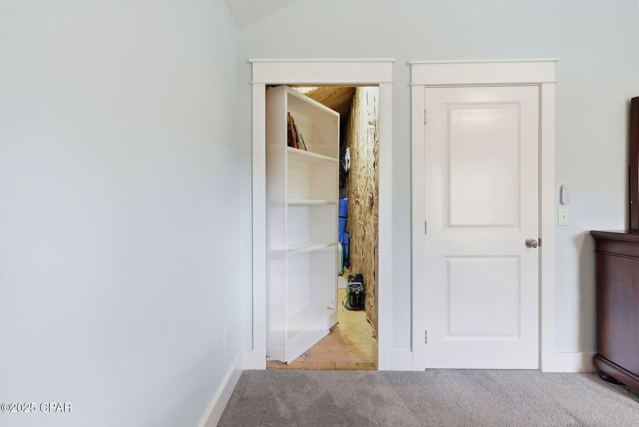 7537 Shady Glen Trail