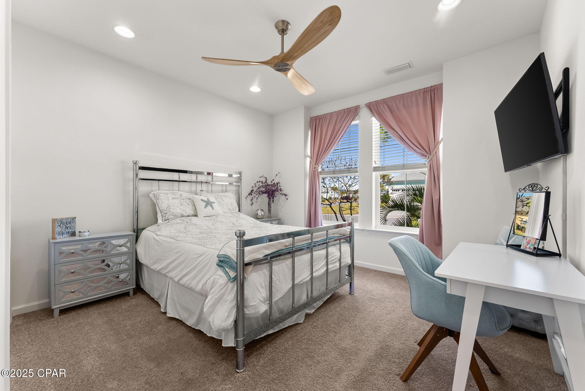 8514 Island Breeze Avenue