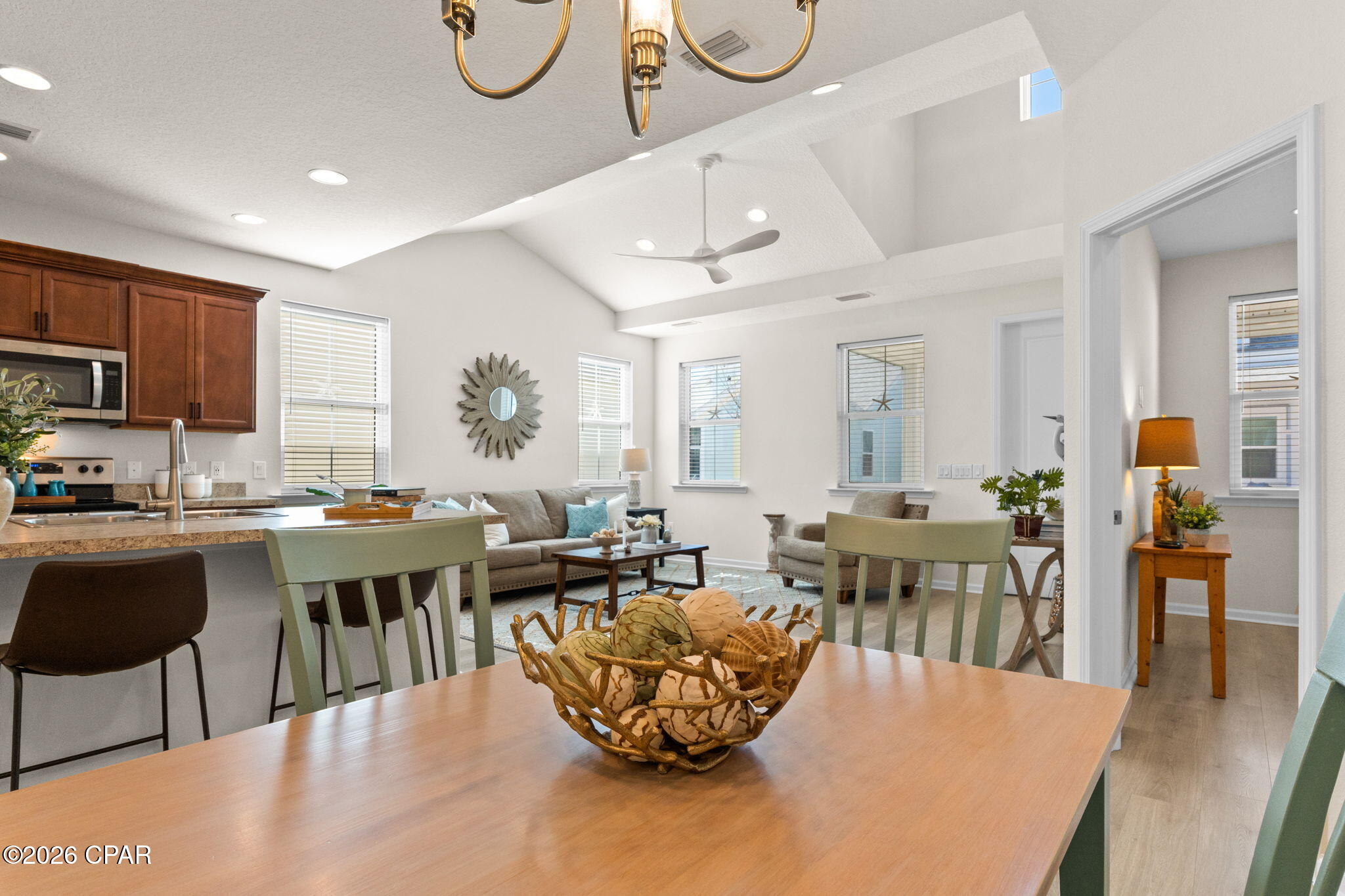 8444 Dreams Float Court