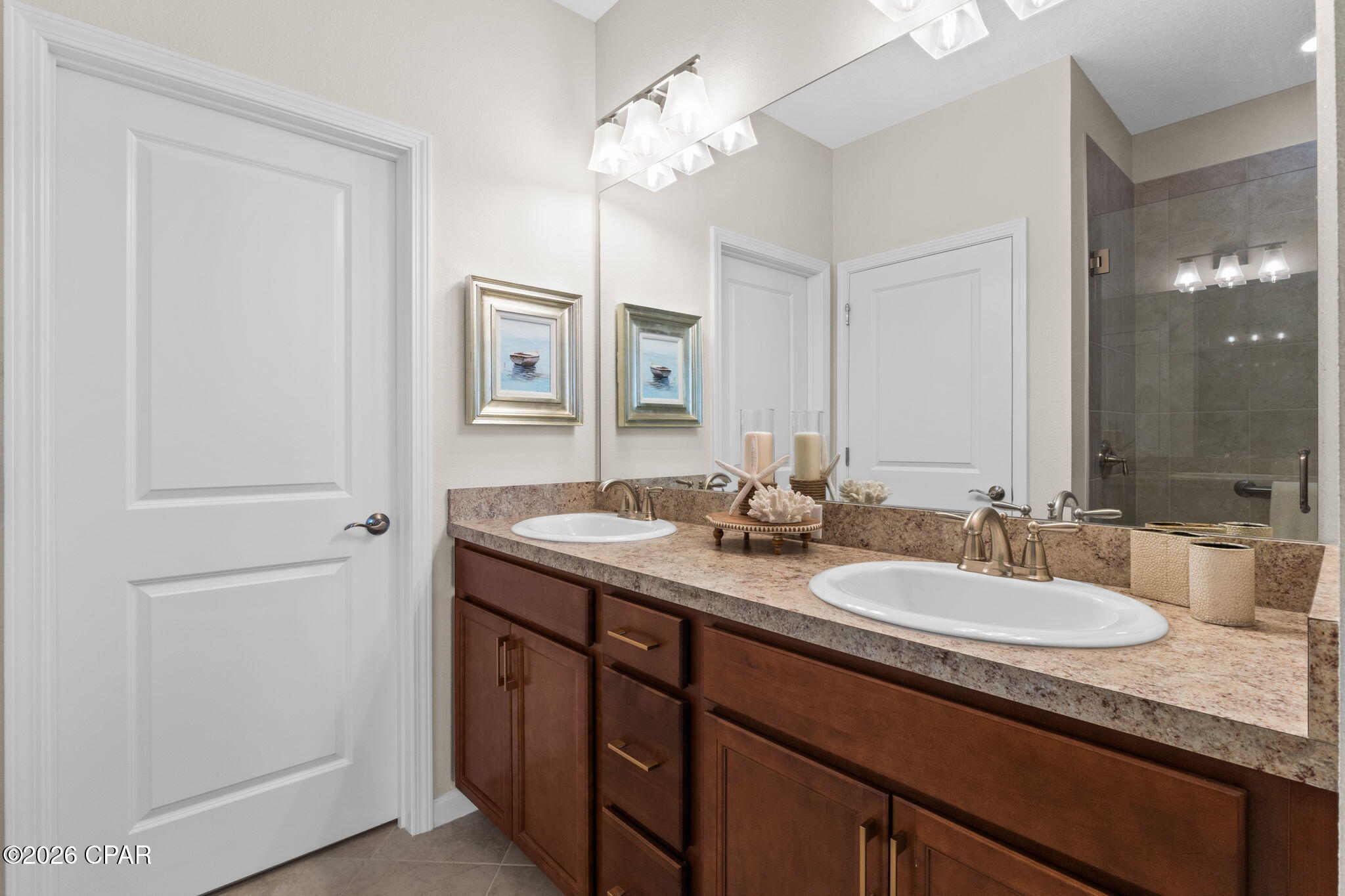 8444 Dreams Float Court