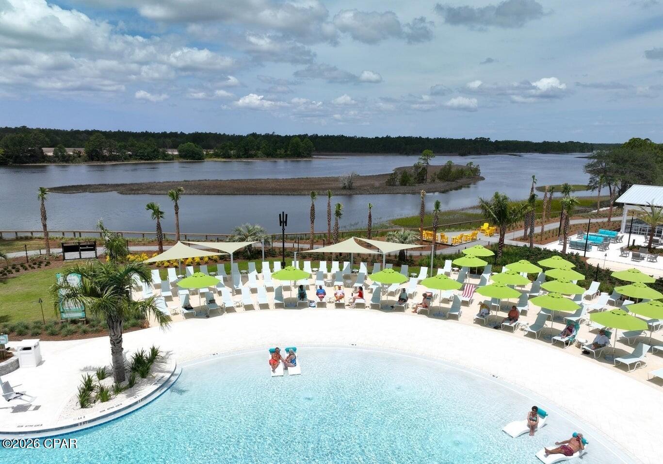 8444 Dreams Float Court