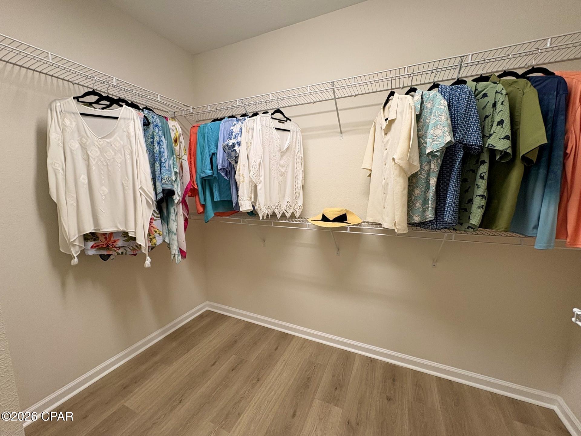 8444 Dreams Float Court