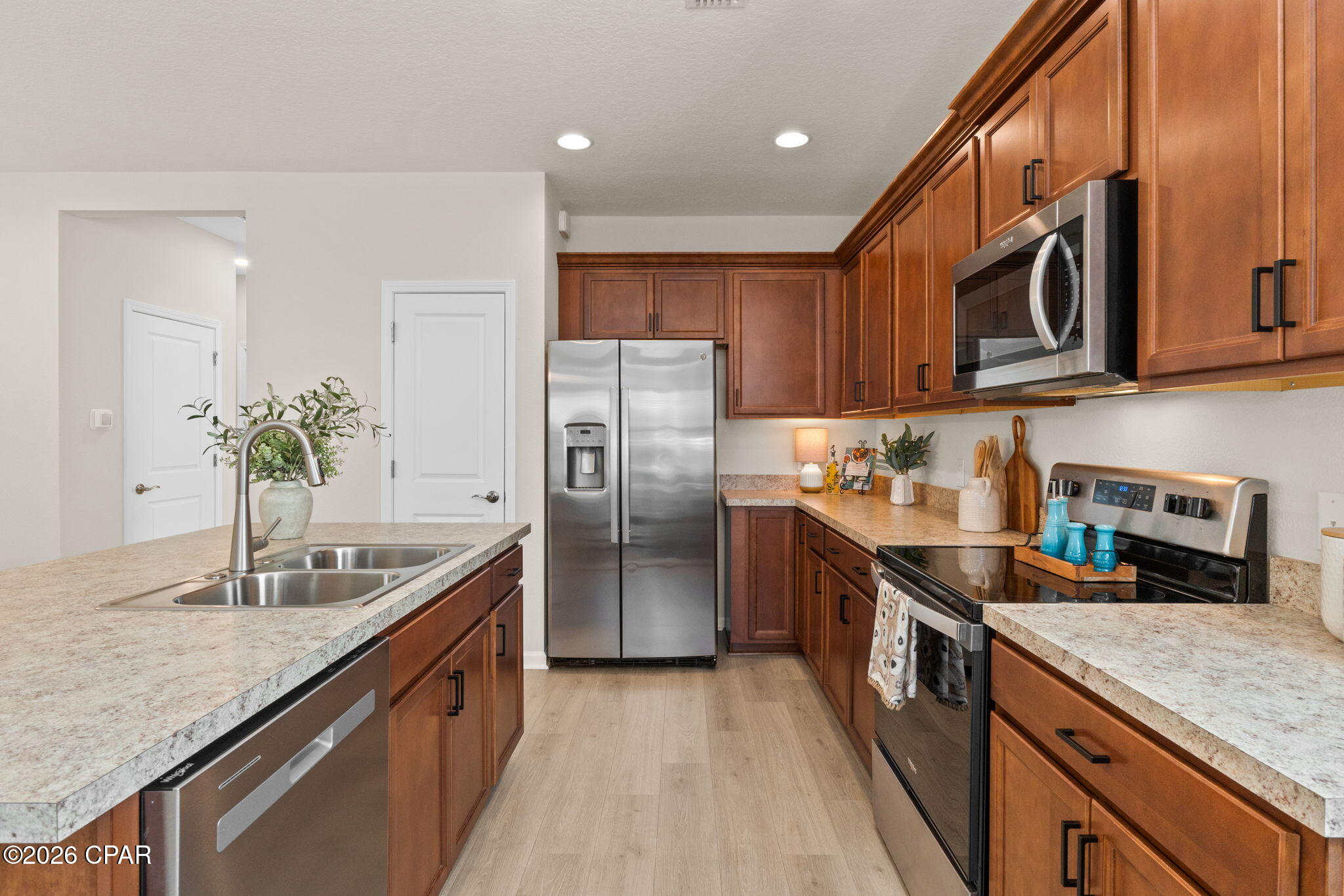 8444 Dreams Float Court