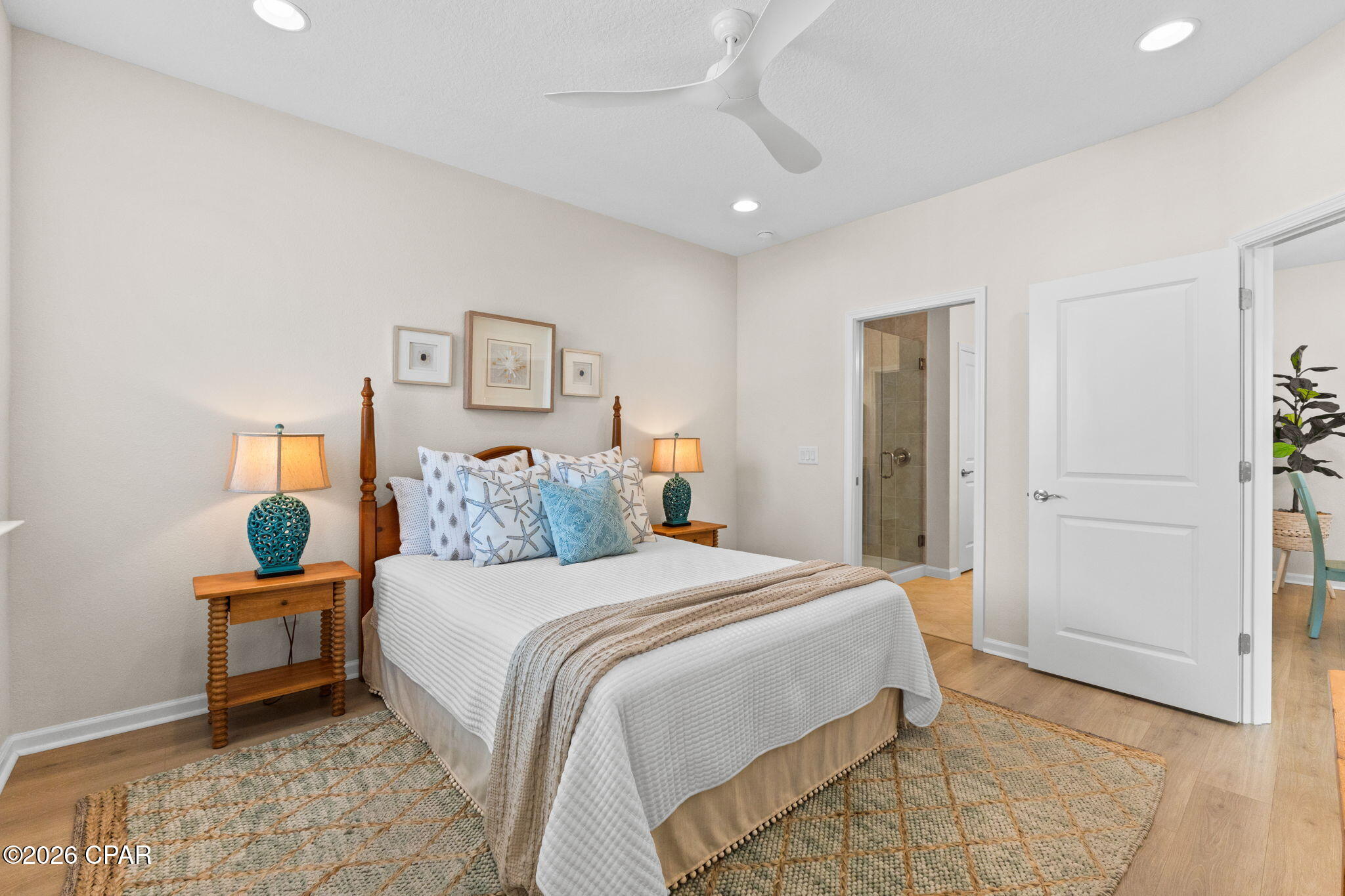 8444 Dreams Float Court