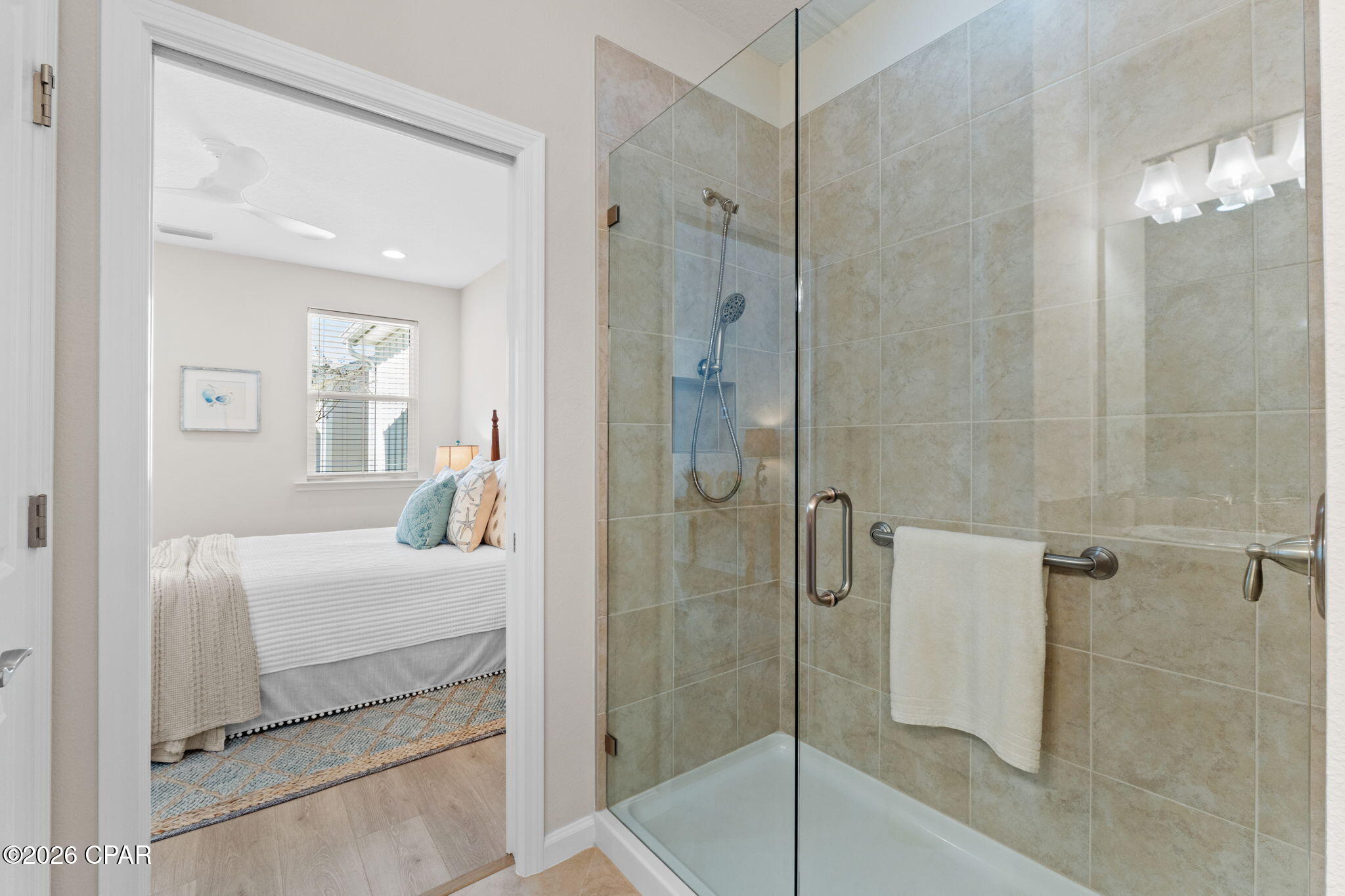 8444 Dreams Float Court