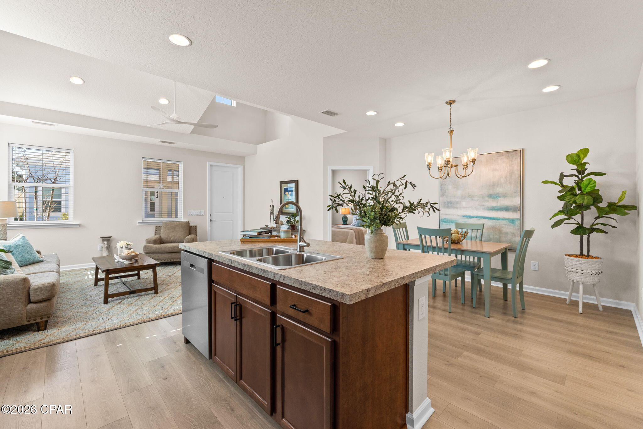 8444 Dreams Float Court