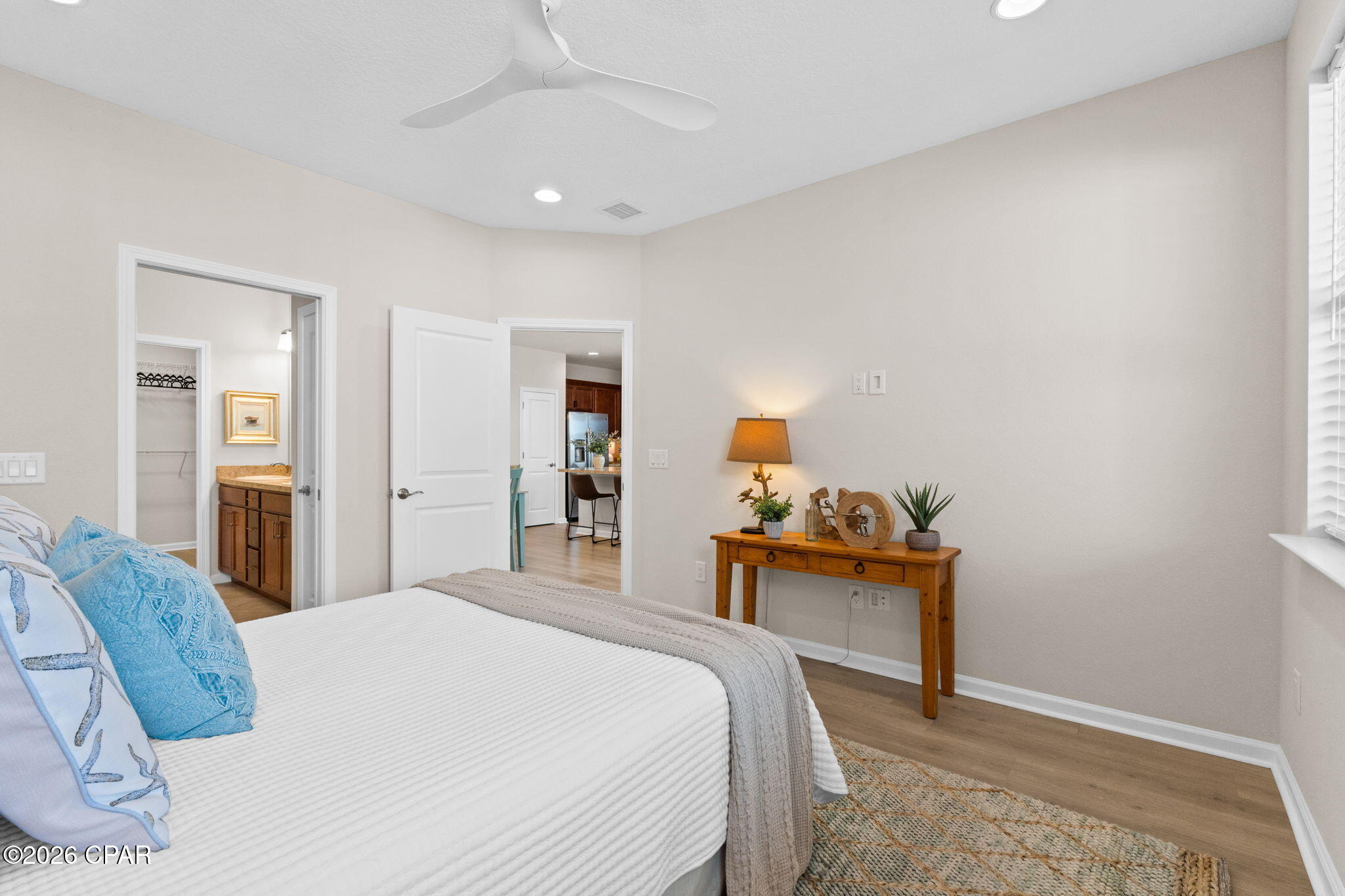 8444 Dreams Float Court