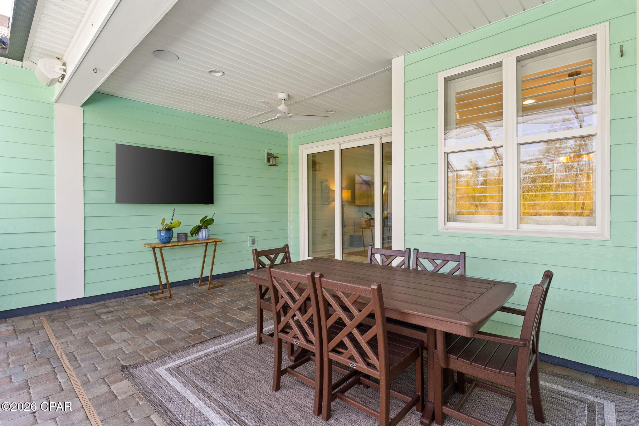 8518 Flip Flop Court