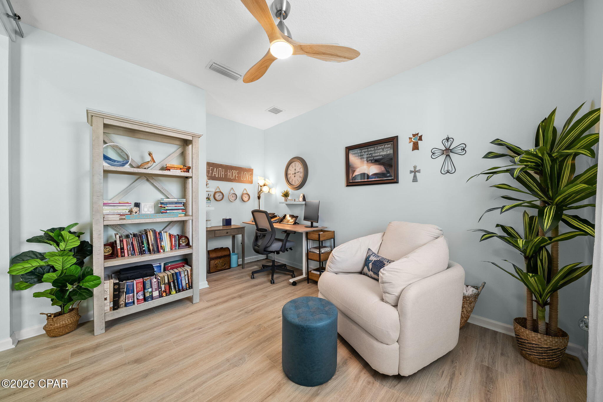 9076 Parrot Place