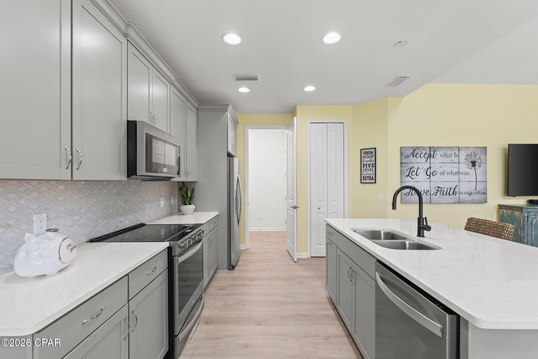 8658 Coral Reef Way