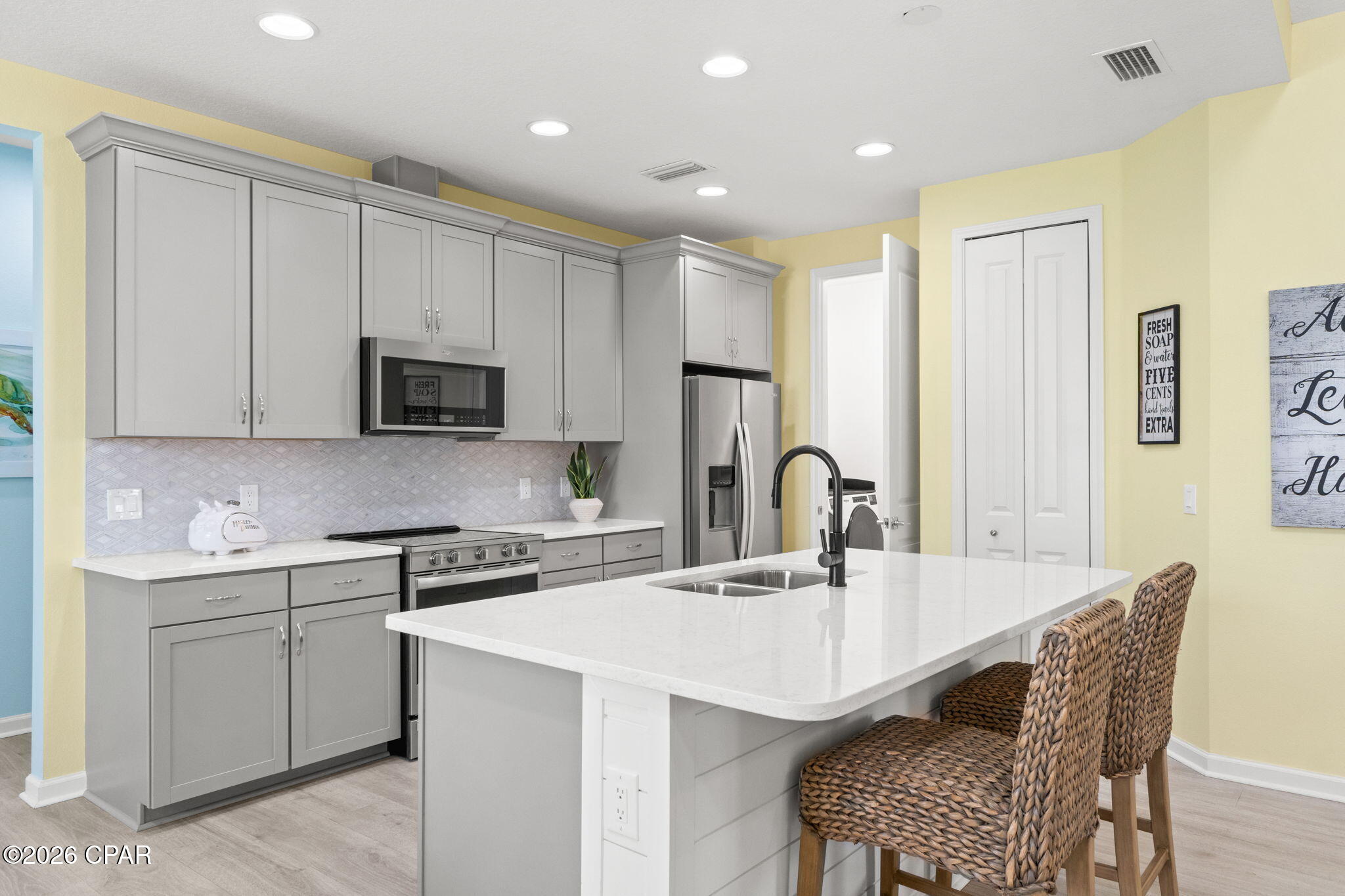 8658 Coral Reef Way