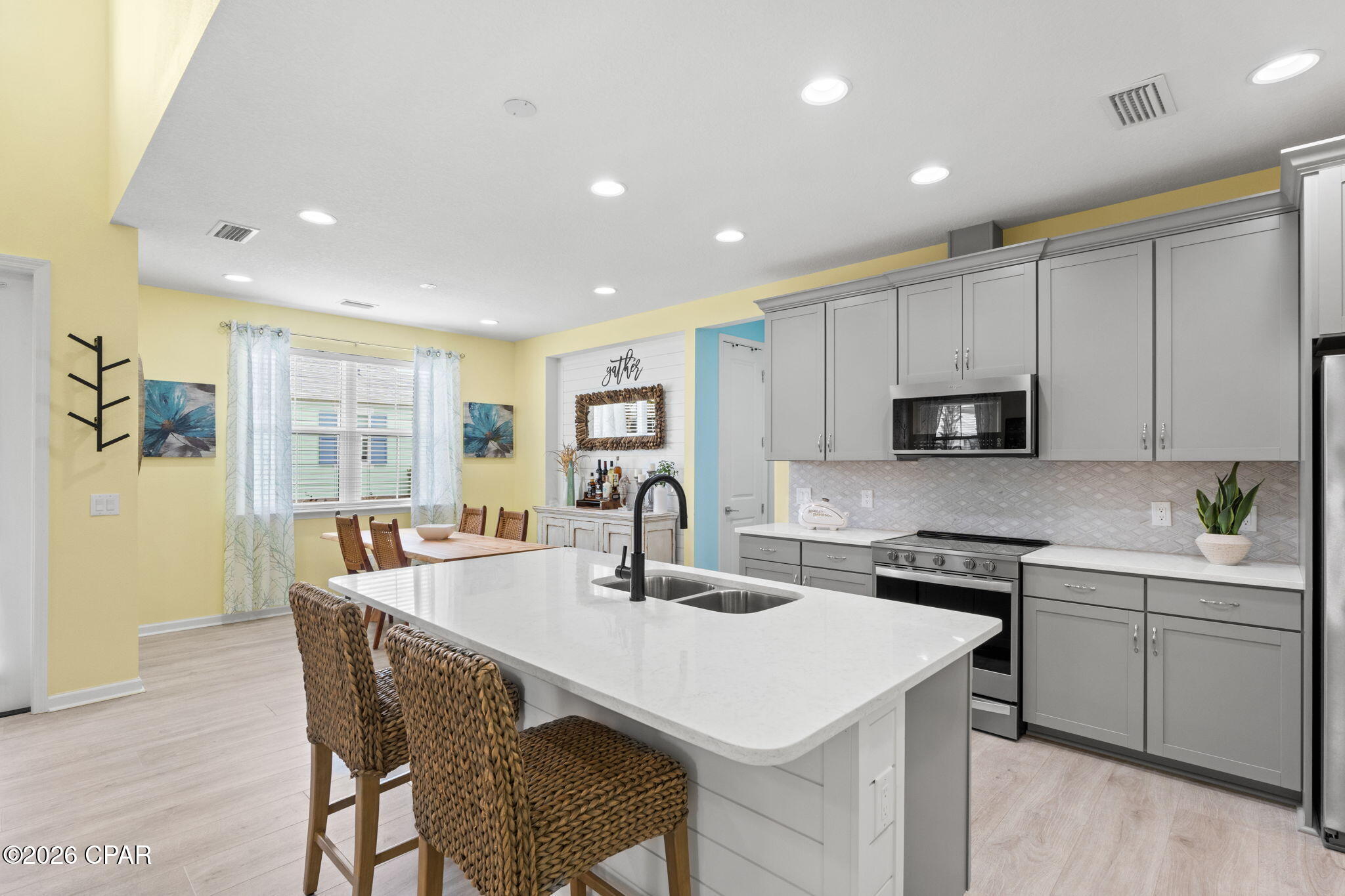8658 Coral Reef Way