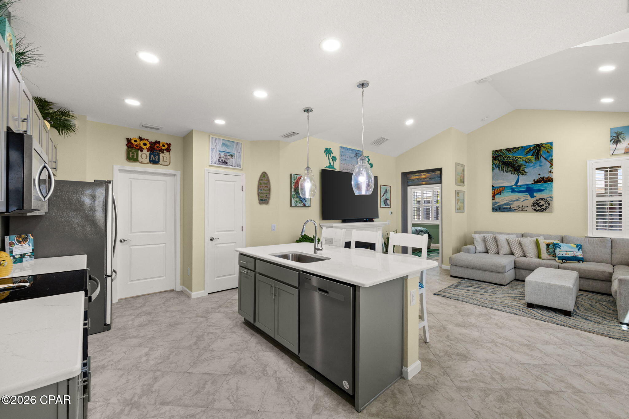 8956 Parrot Place