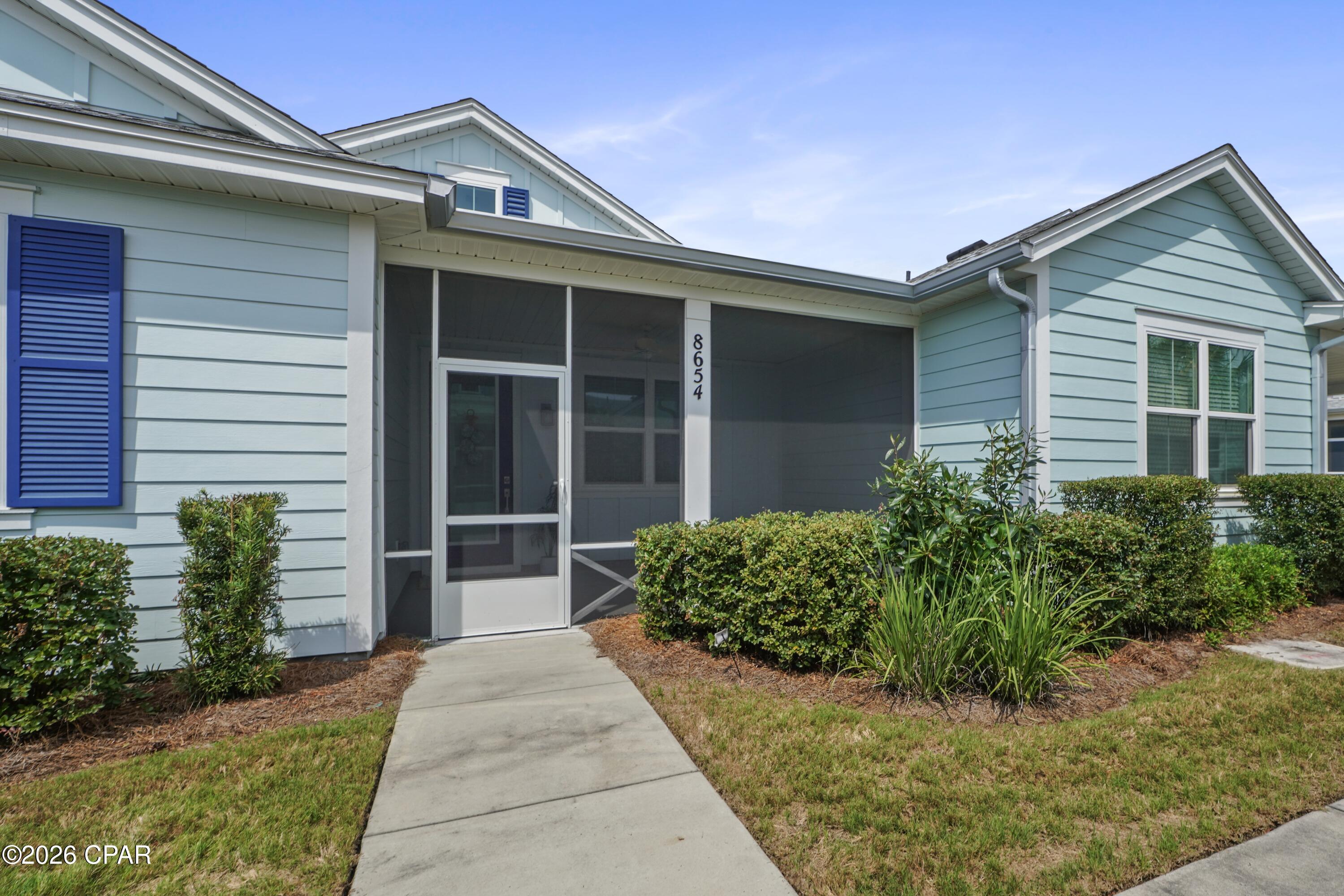 8654 Coral Reef Way