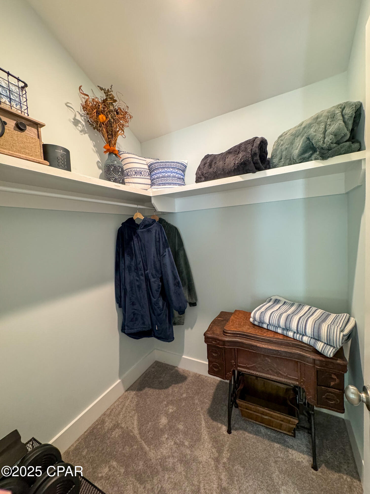 7537 Shady Glen Trail
