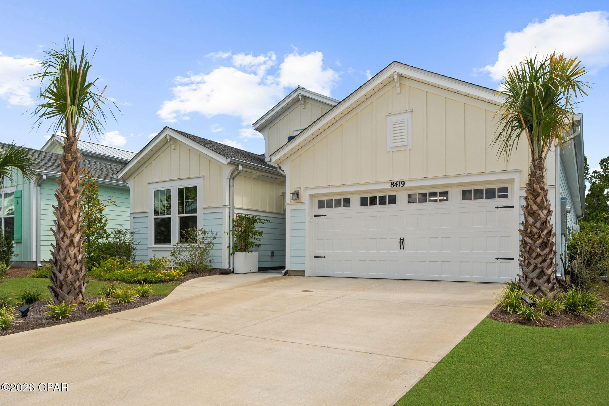 8419 Hang Loose Court