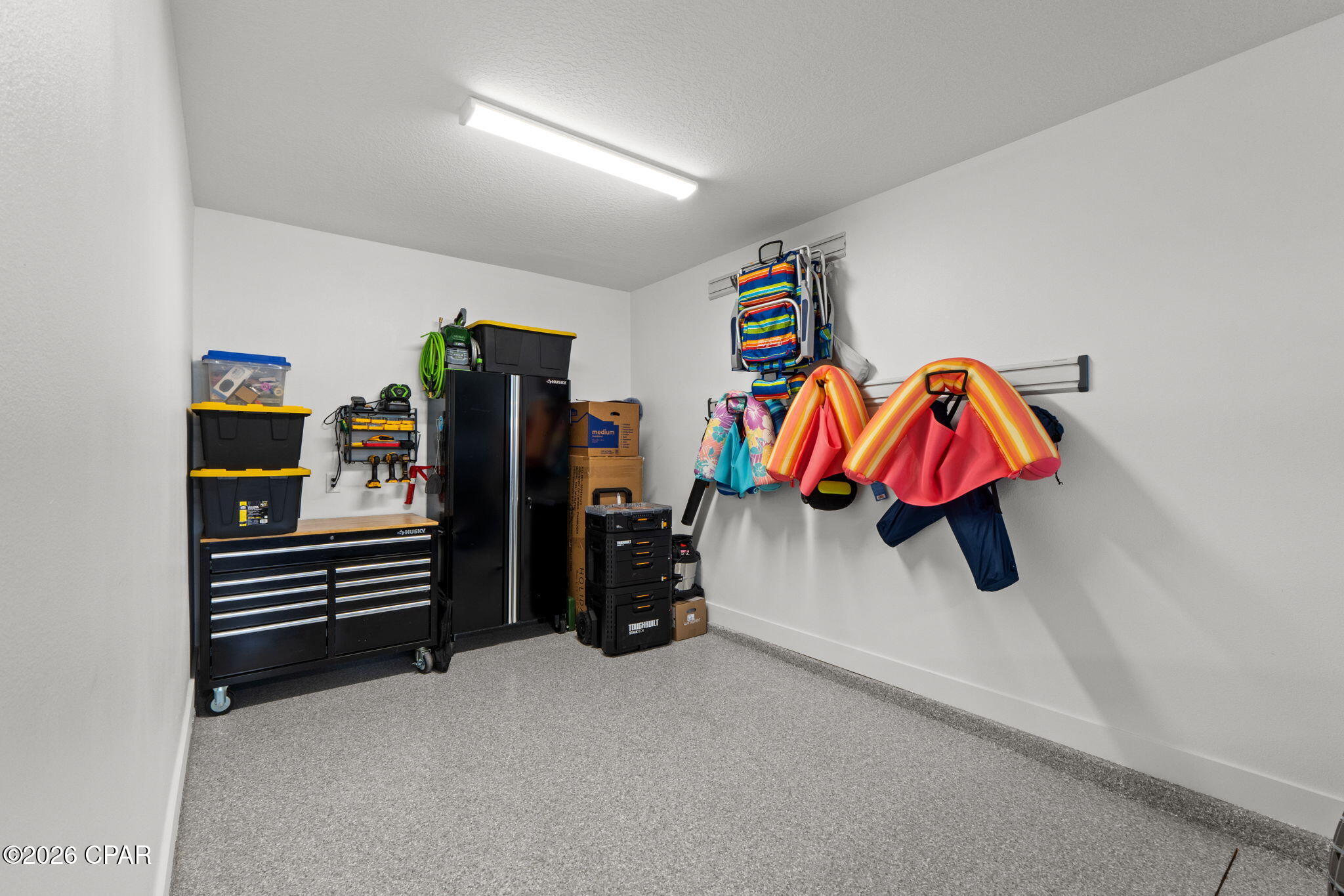 8419 Hang Loose Court