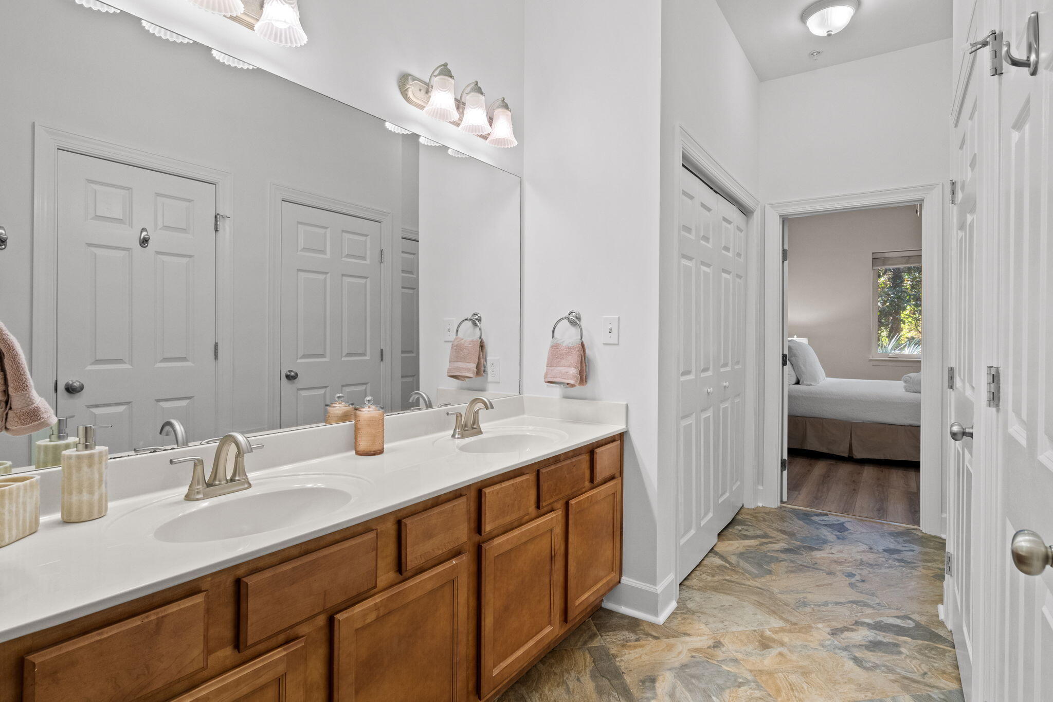 231 Somerset Bridge Road UNIT 2101