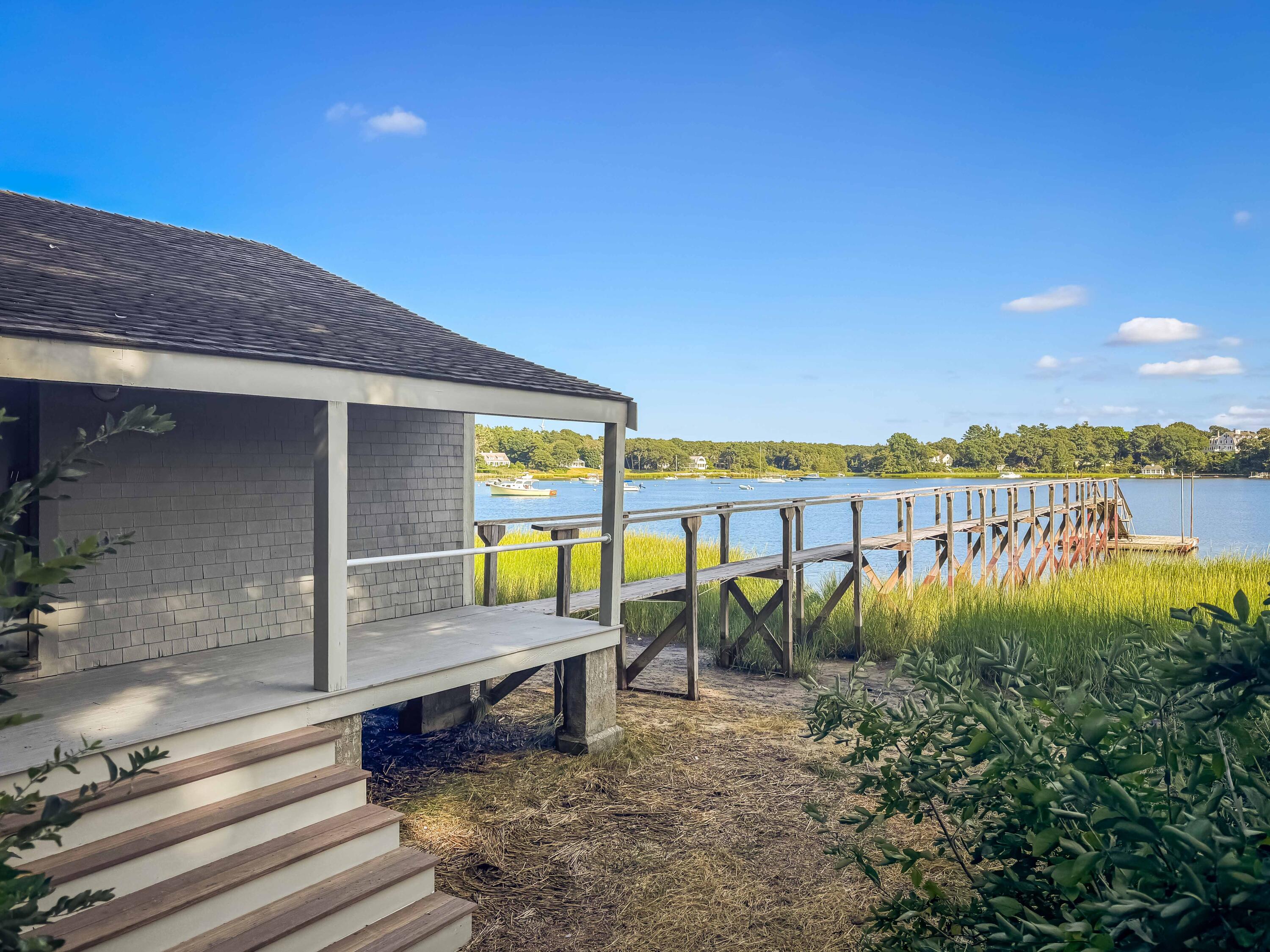 219 Scraggy Neck Road