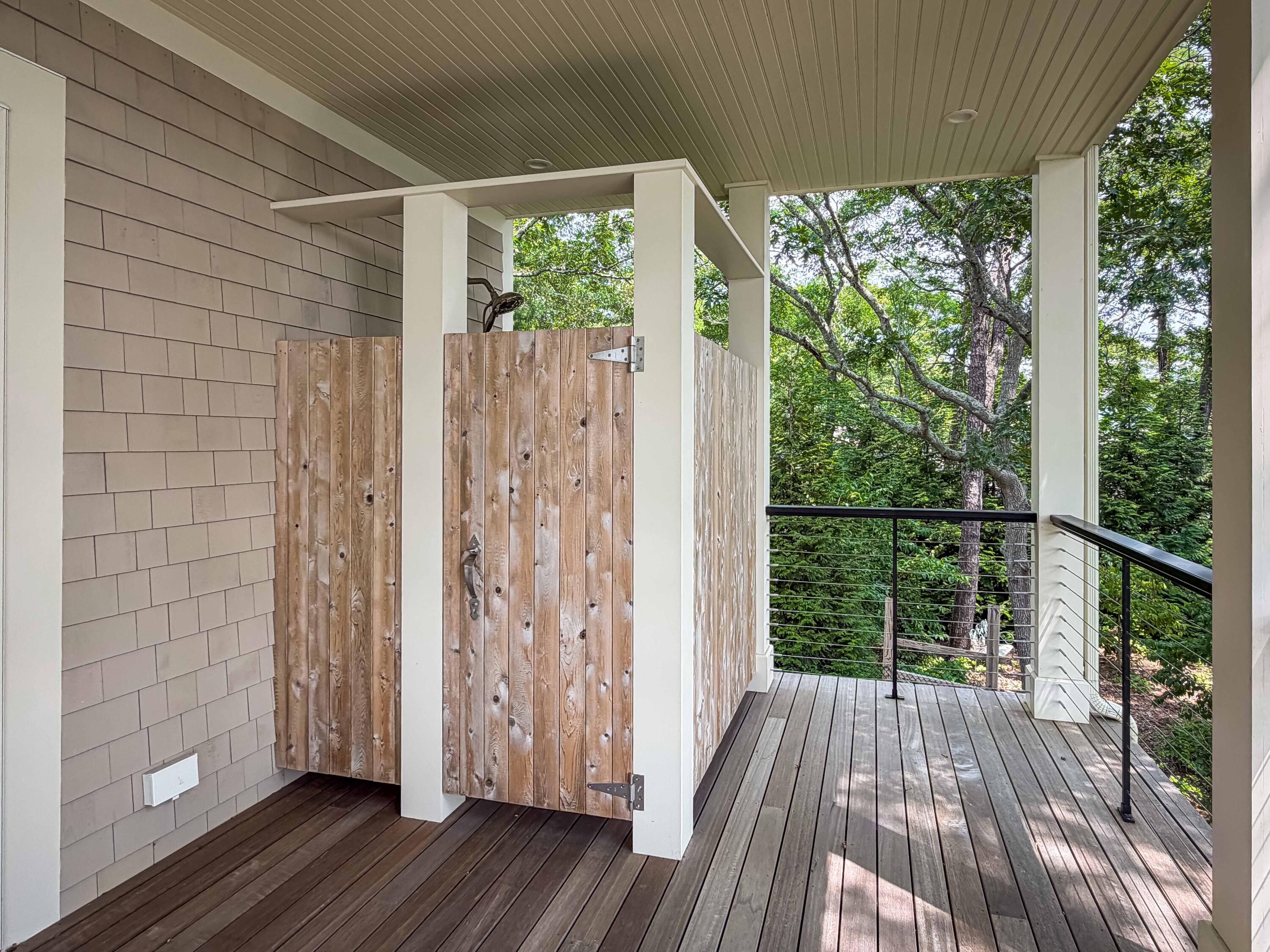 219 Scraggy Neck Road