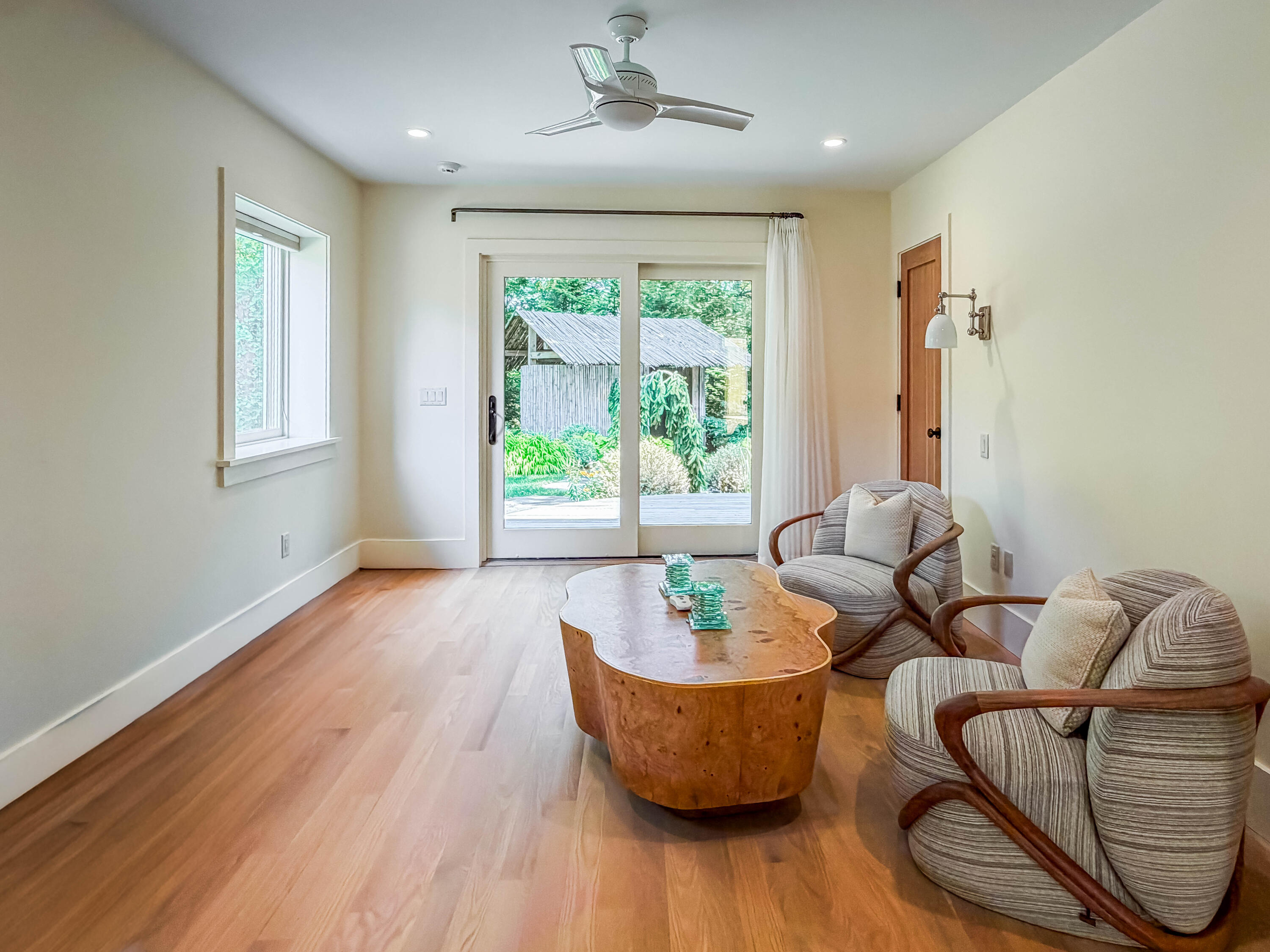219 Scraggy Neck Road