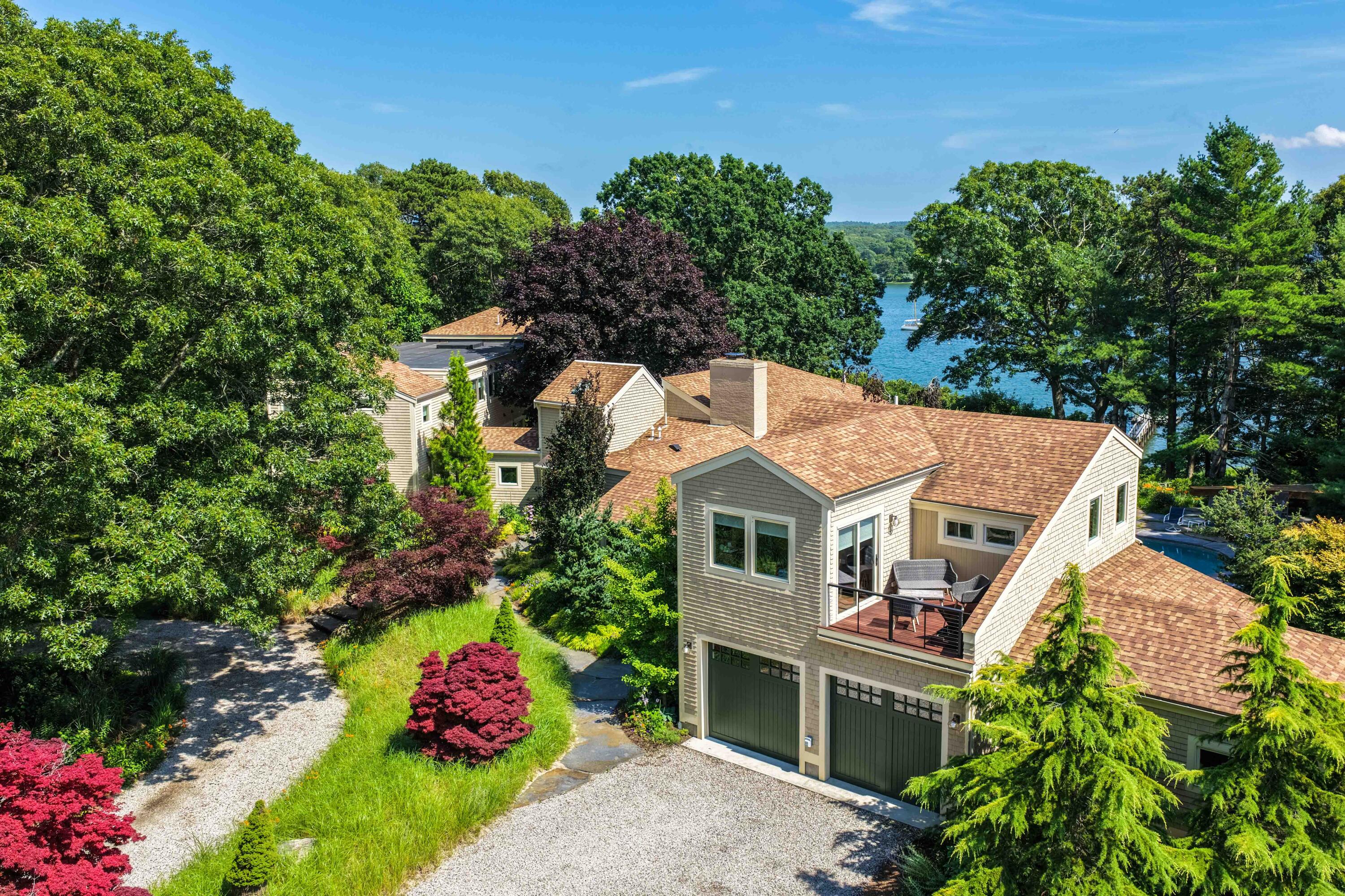 219 Scraggy Neck Road