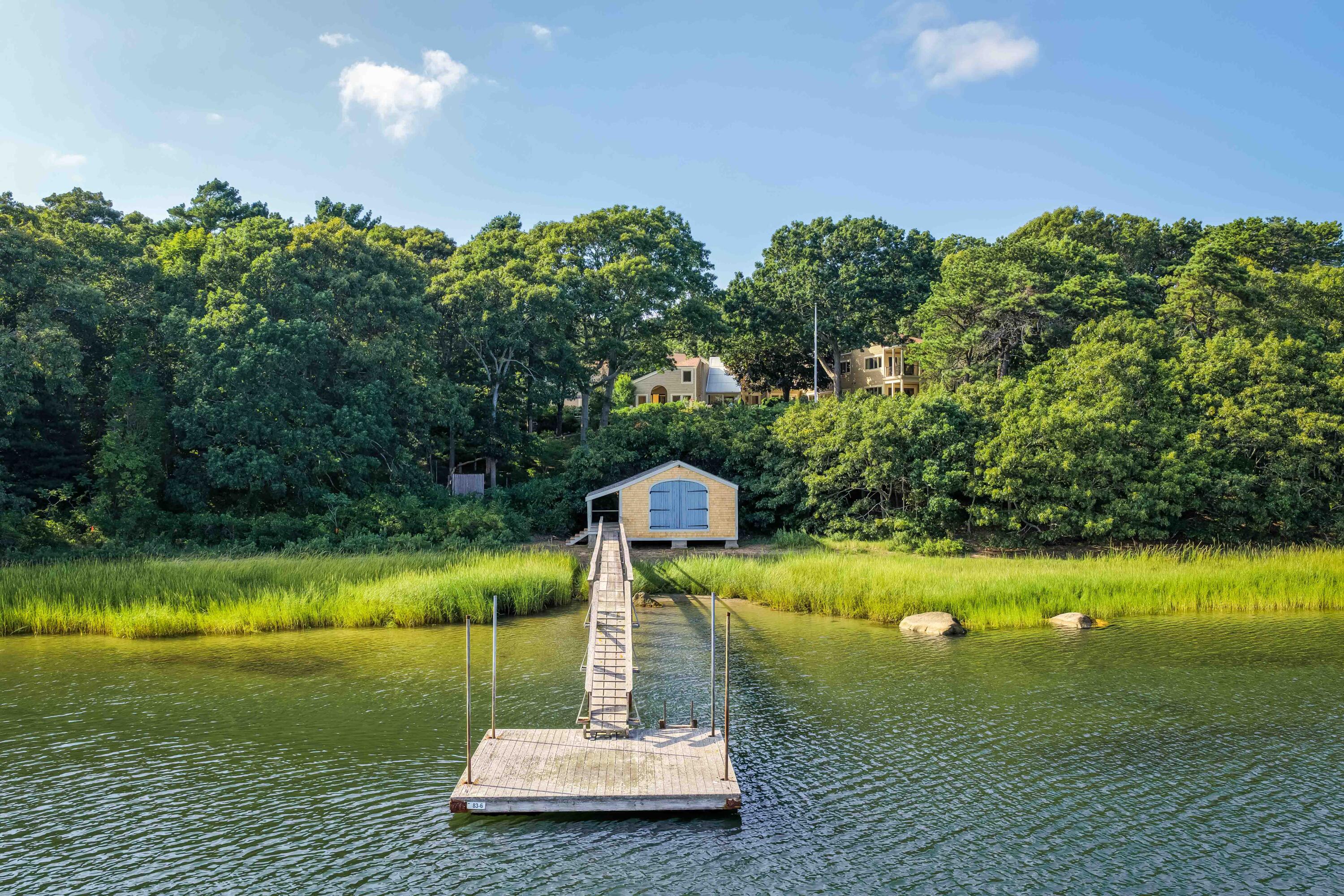 219 Scraggy Neck Road