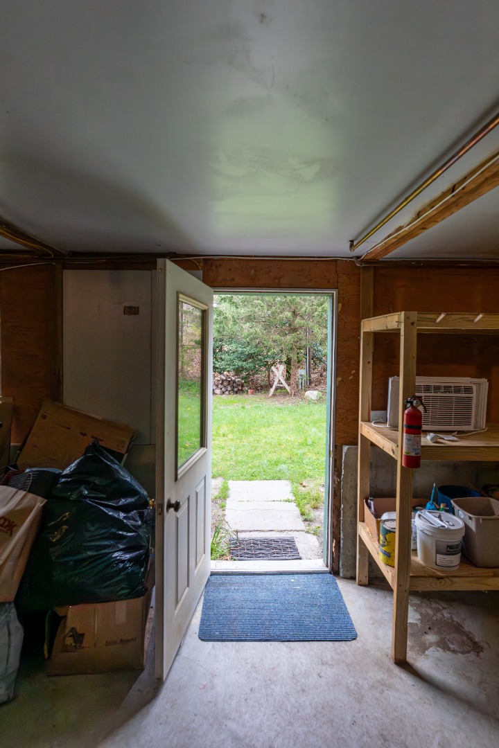 140 Tashmoo Avenue