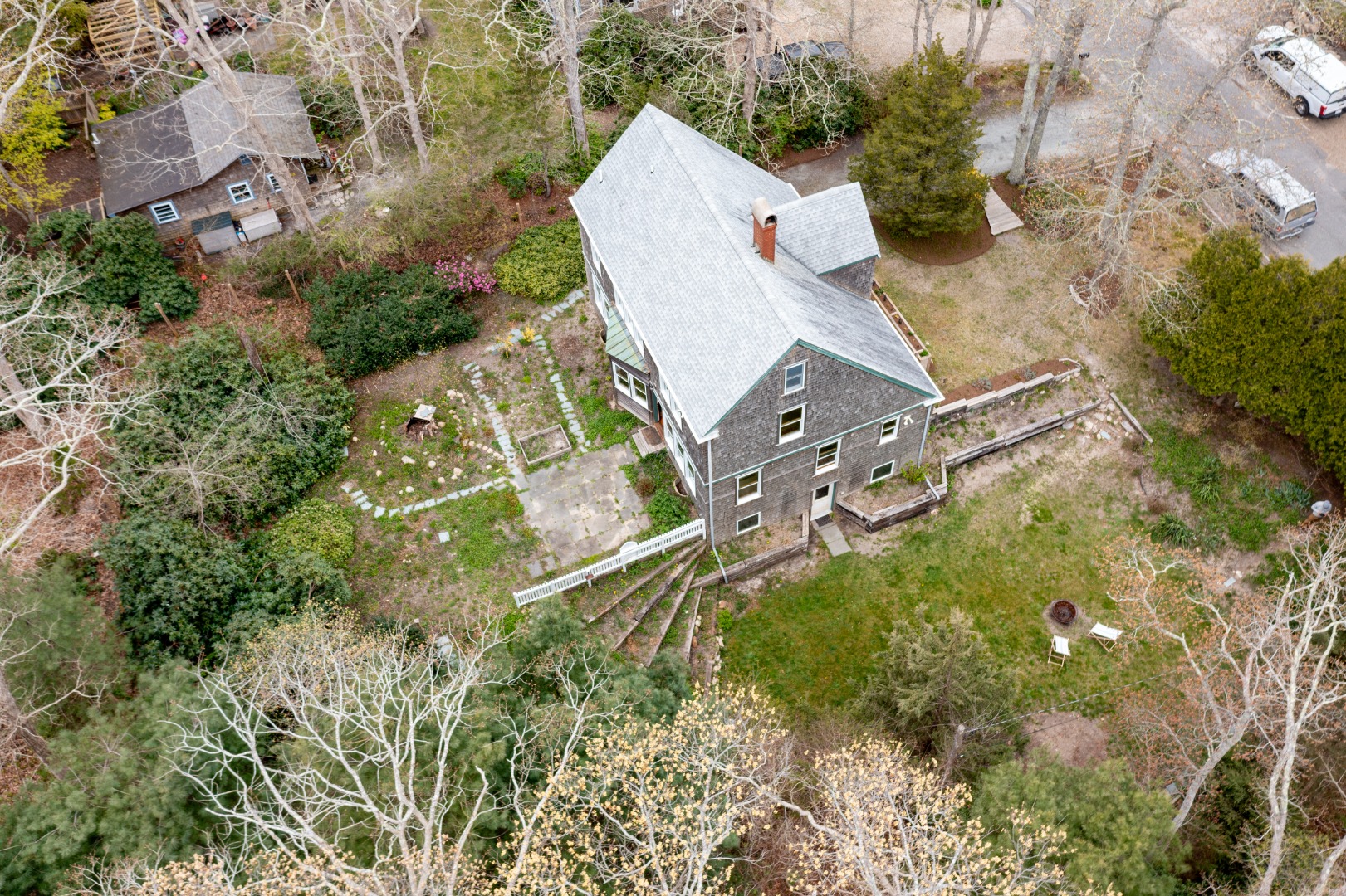 140 Tashmoo Avenue