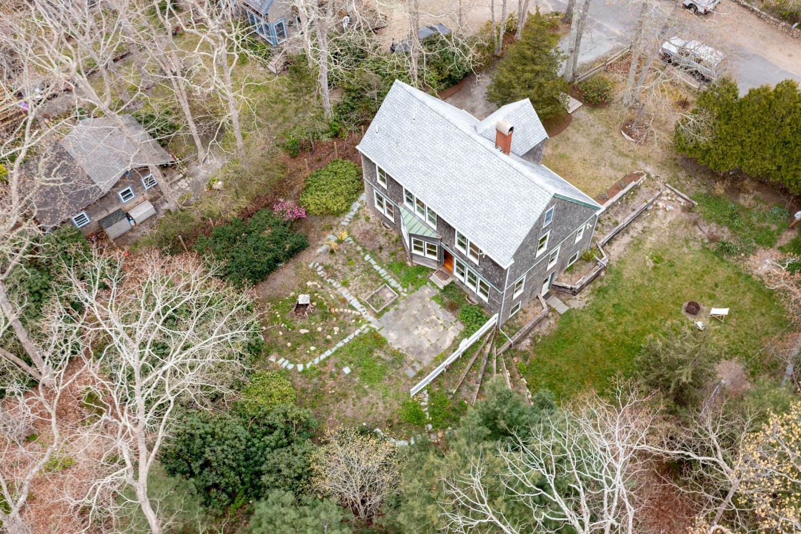 140 Tashmoo Avenue